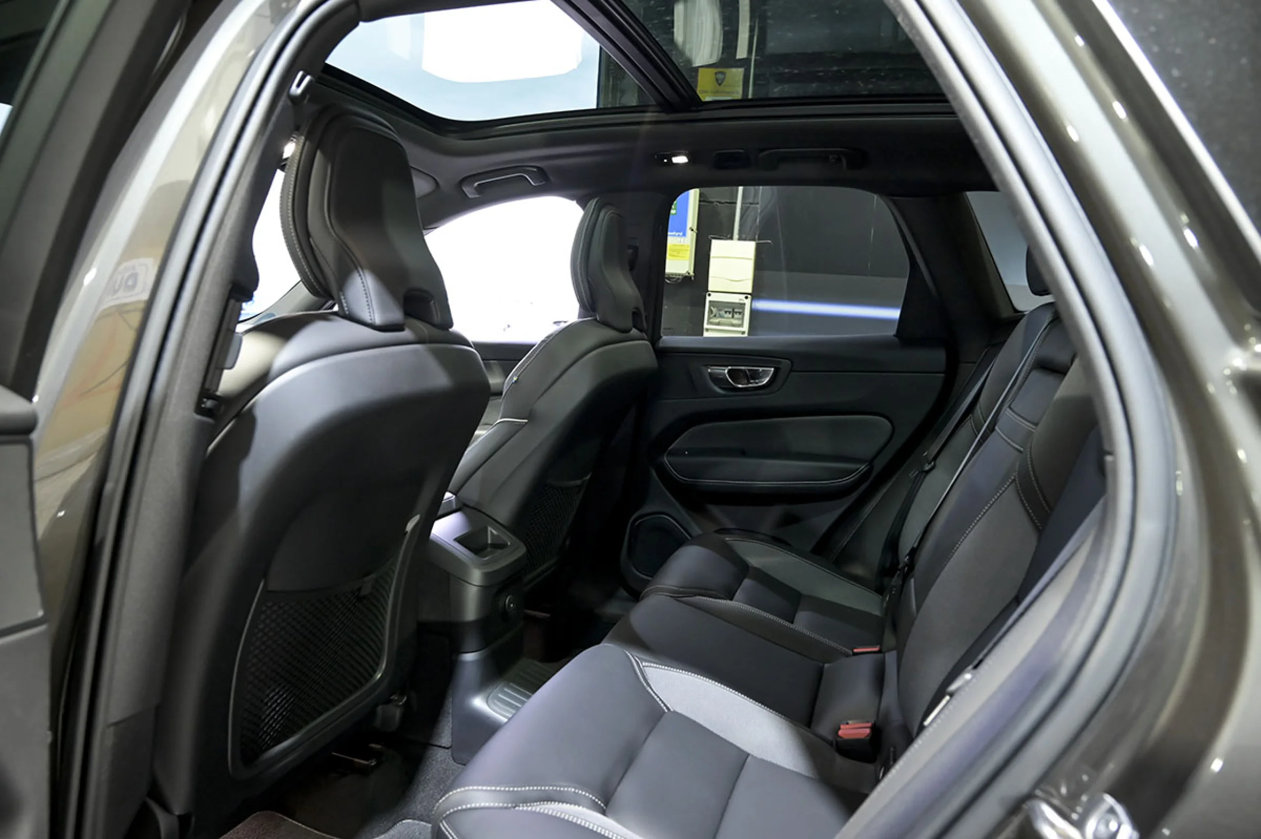 Volvo XC 60 XC60 2.0 T6 AWD Recharge RDesign Auto - Foto 16