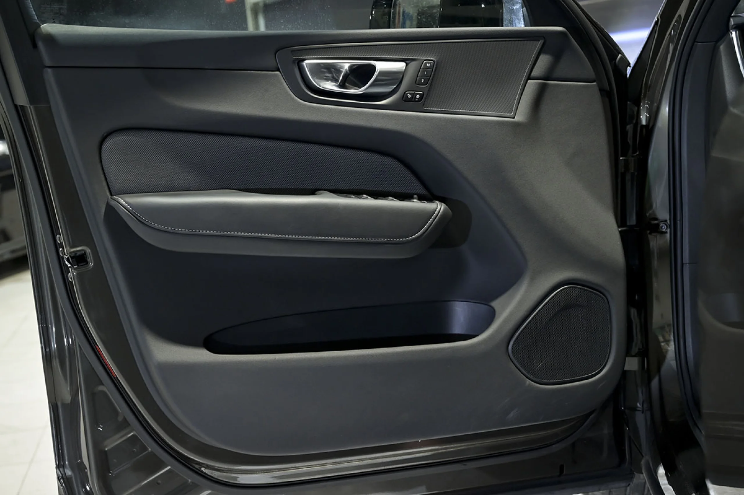 Volvo XC 60 XC60 2.0 T6 AWD Recharge RDesign Auto - Foto 22