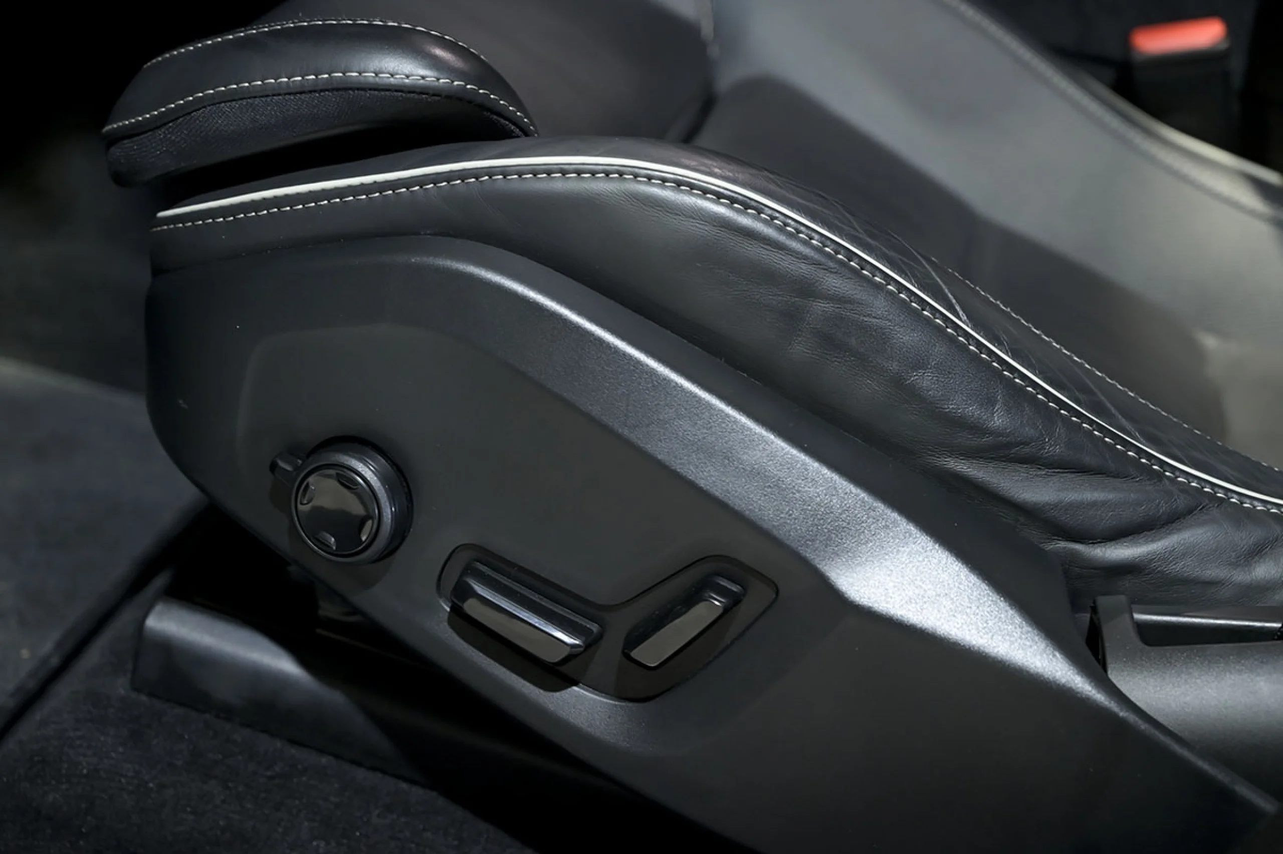 Volvo XC 60 XC60 2.0 T6 AWD Recharge RDesign Auto - Foto 24