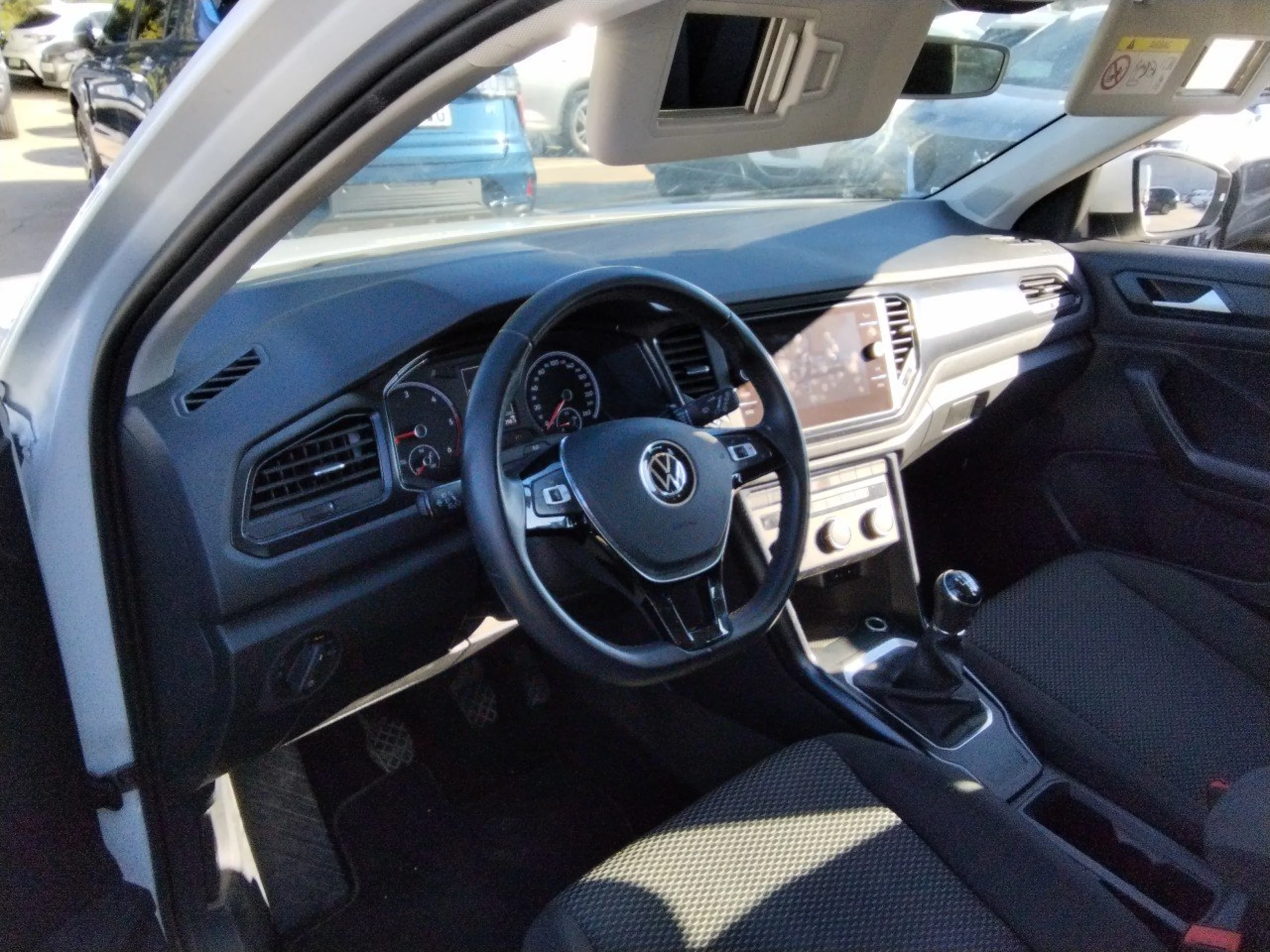 Volkswagen T-Roc Edition 1.6 TDI 85kW (115CV) - Foto 7