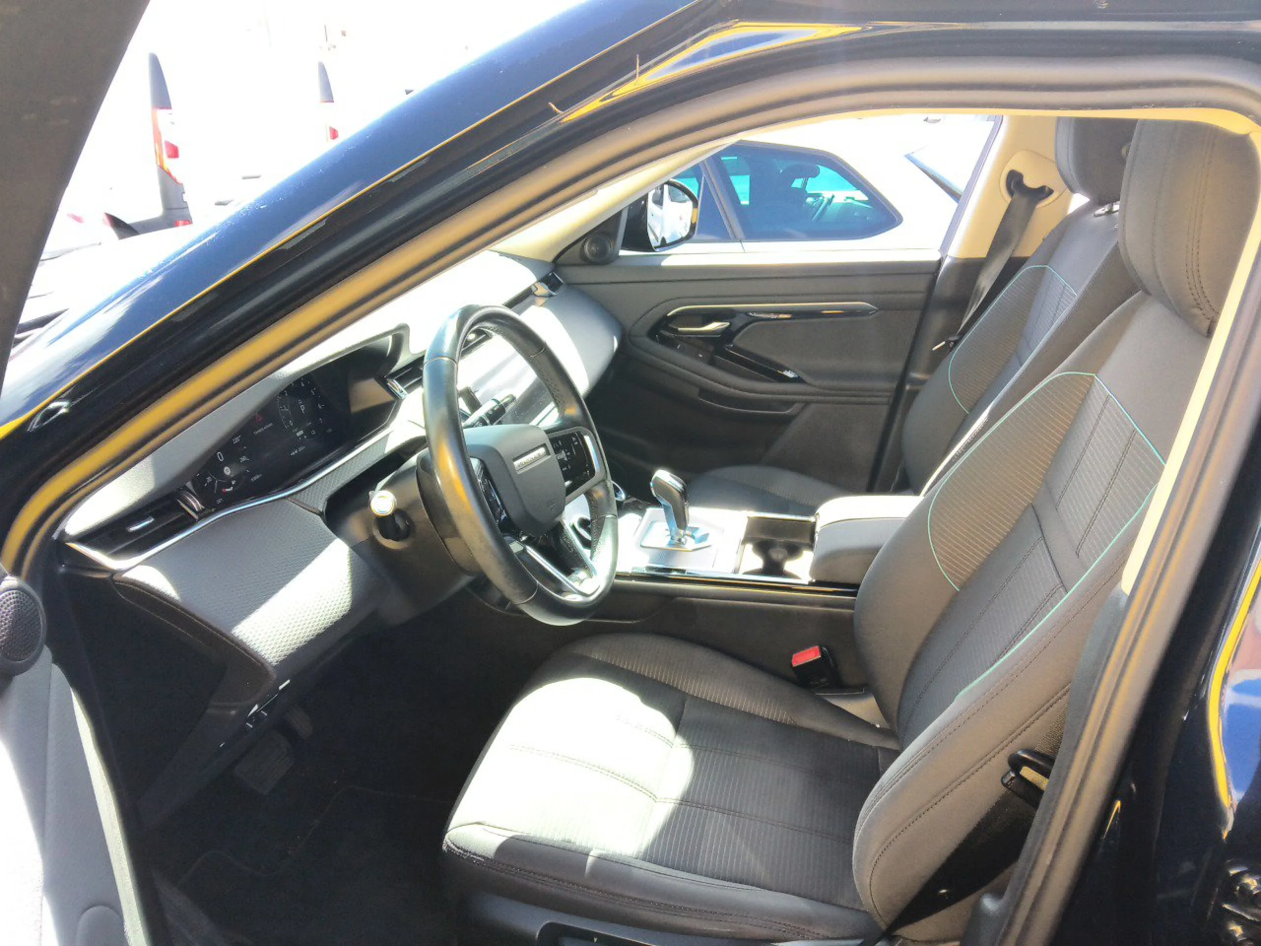 Land Rover Range Rover Evoque 1.5 P300e I3 AUTO 4WD PHEV - Foto 7