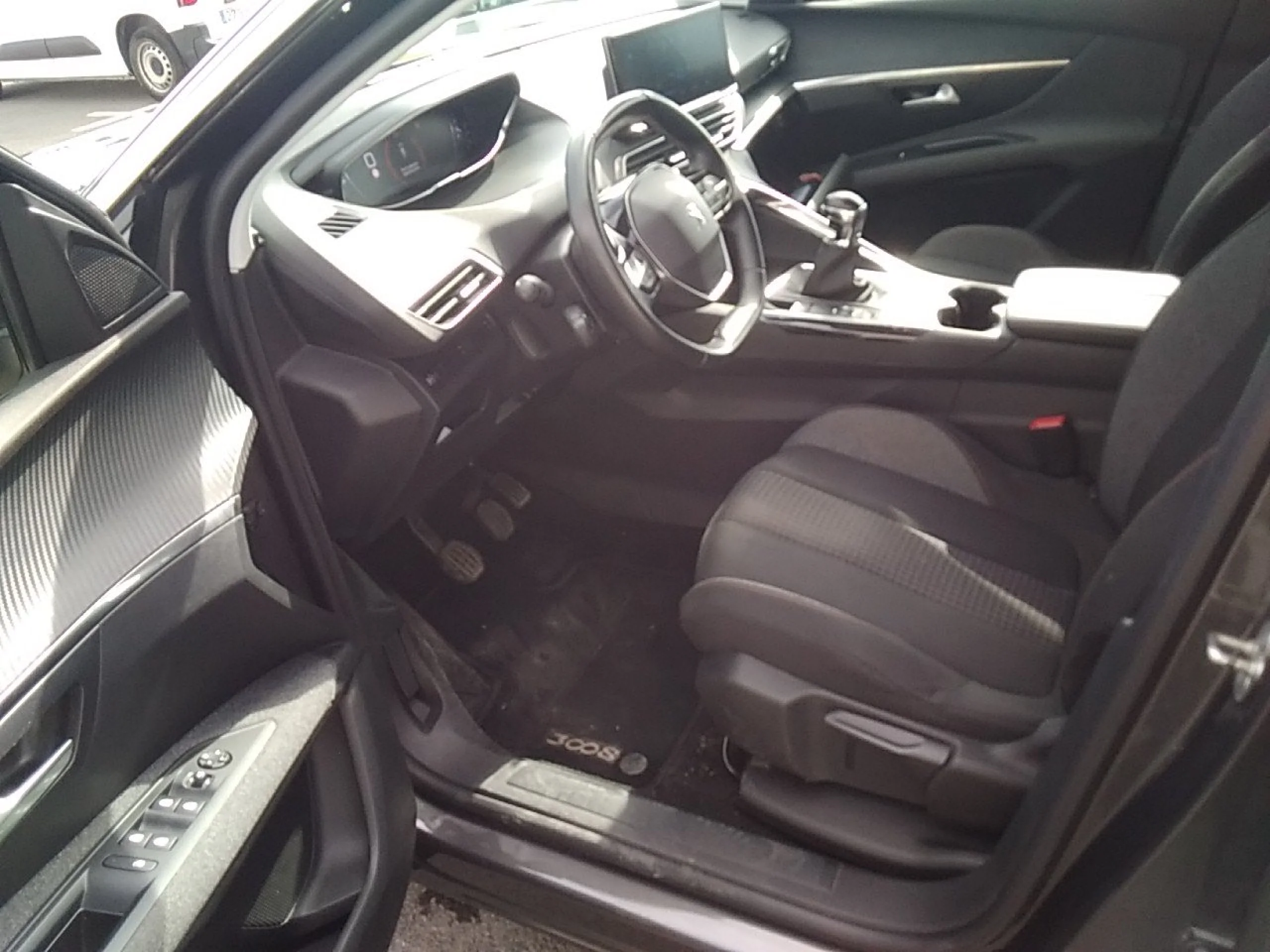 Peugeot 3008 1.5 BlueHDi 96kW (130CV) S&amp;S Active Pack - Foto 7