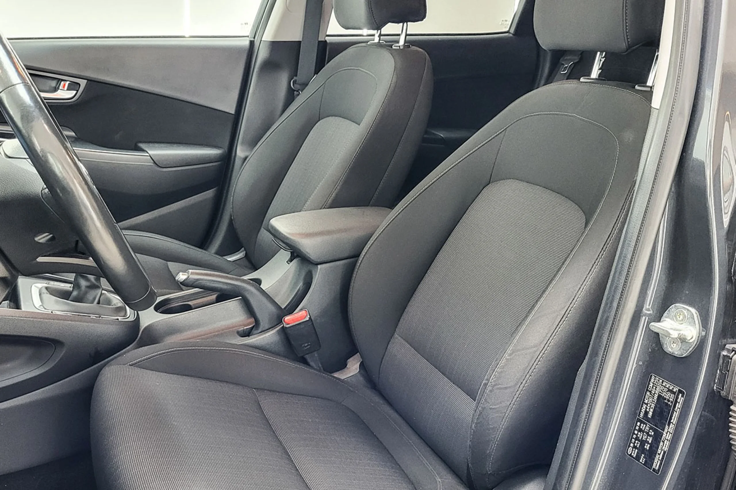 Hyundai Kona 1.0 TGDI Tecno 30 Years 4X2 - Foto 9