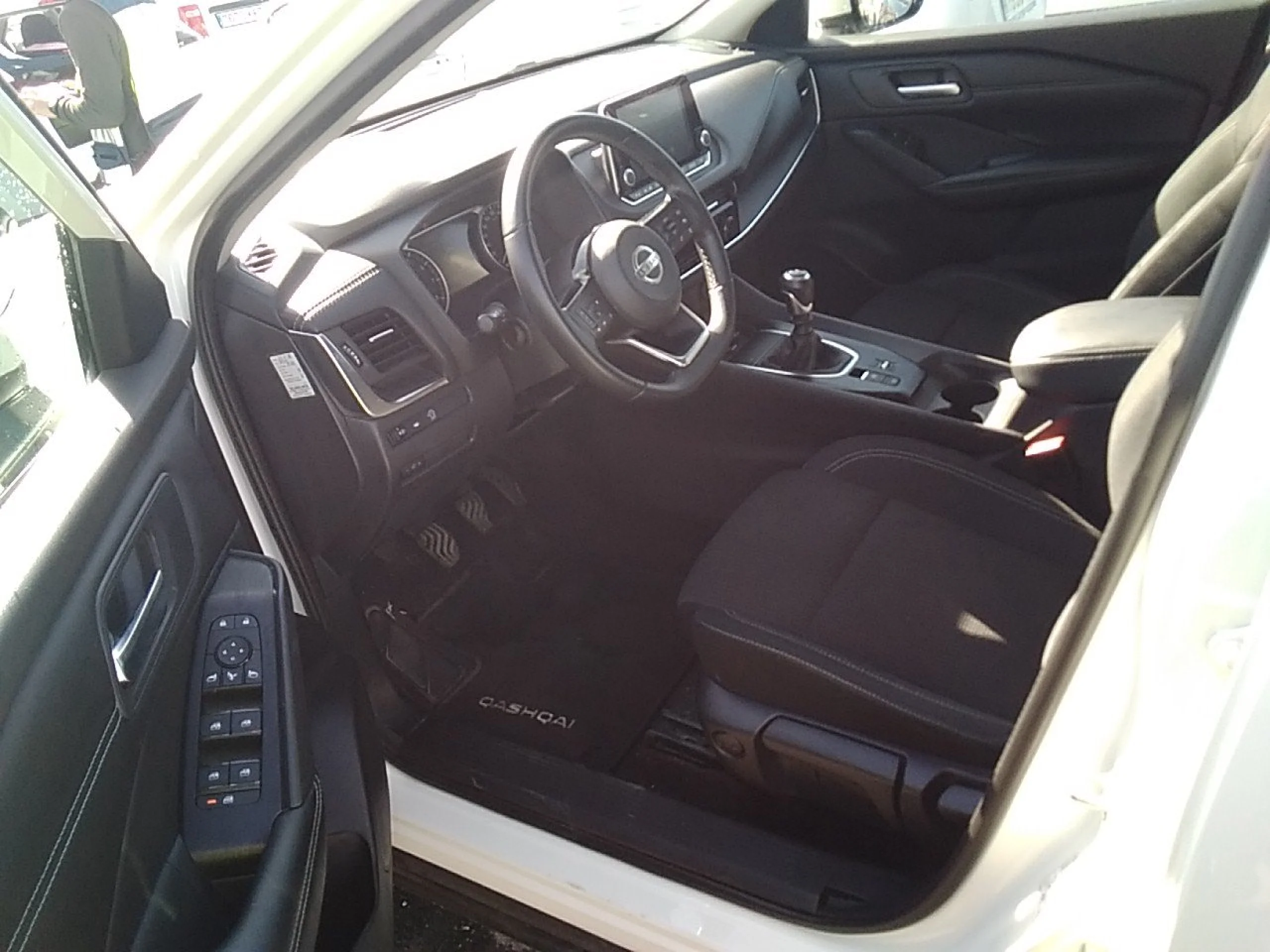 Nissan Qashqai DIG-T 103kW (140CV) mHEV 4x2 Acenta - Foto 7