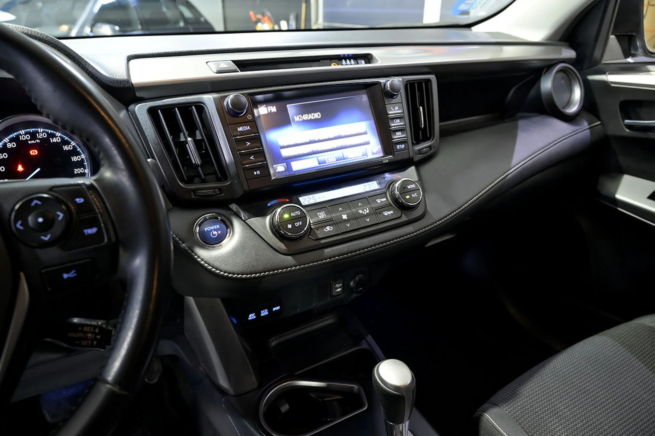 Toyota RAV 4 Rav4 2.5l hybrid 2WD Advance - Foto 27