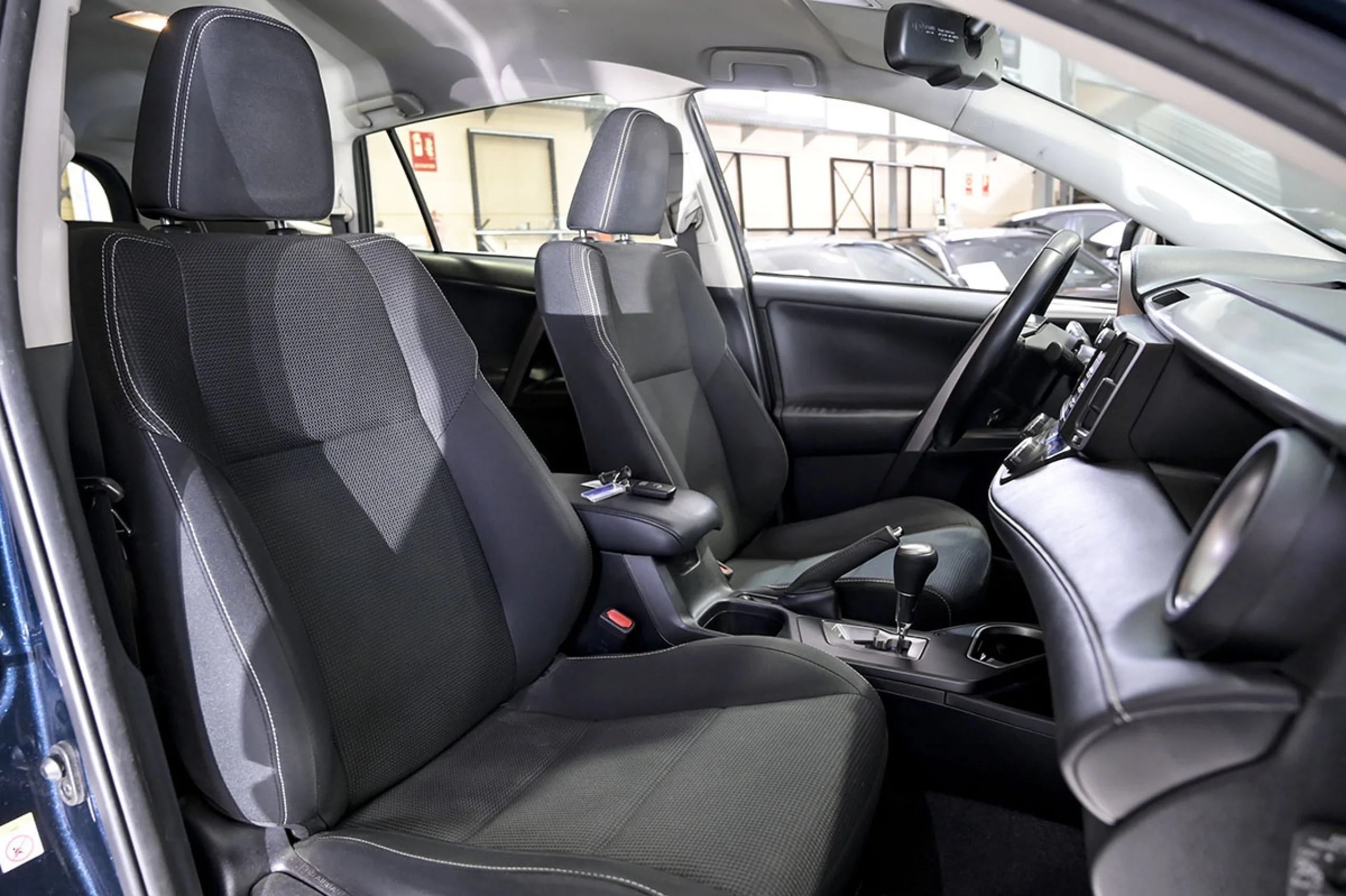 Toyota RAV 4 Rav4 2.5l hybrid 2WD Advance - Foto 30