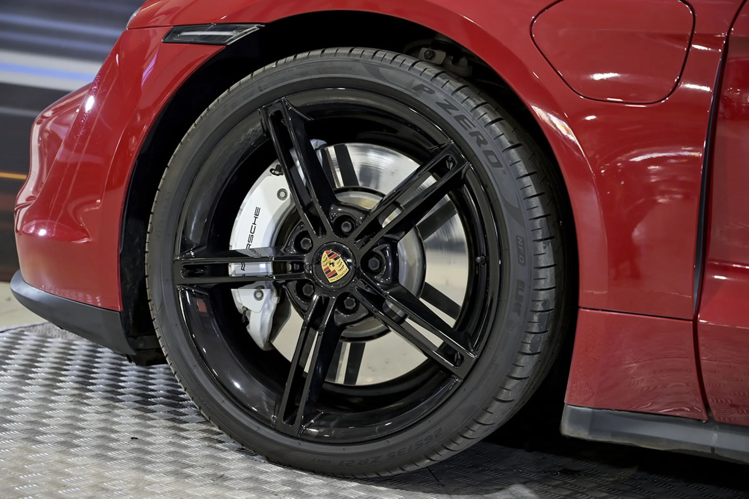 Porsche Taycan Porsche Taycan - Foto 12