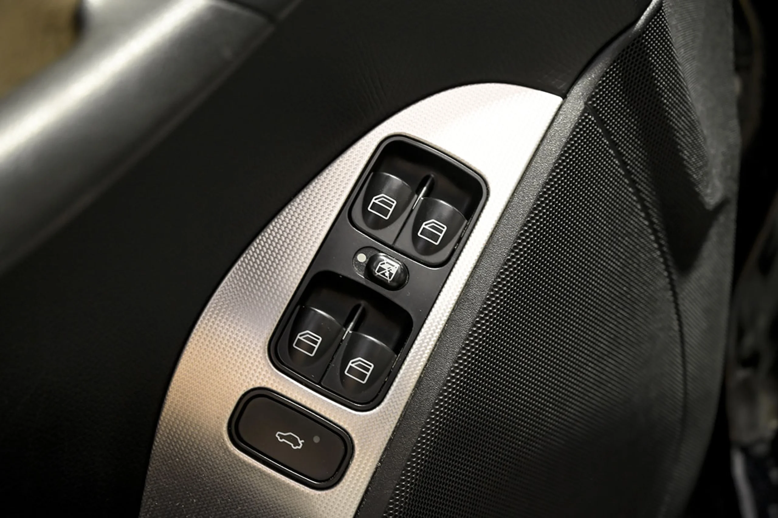 Mercedes-Benz CLK 350 MERCEDES-BENZ Clase CLK CLK 350 Avantgarde Auto - Foto 21