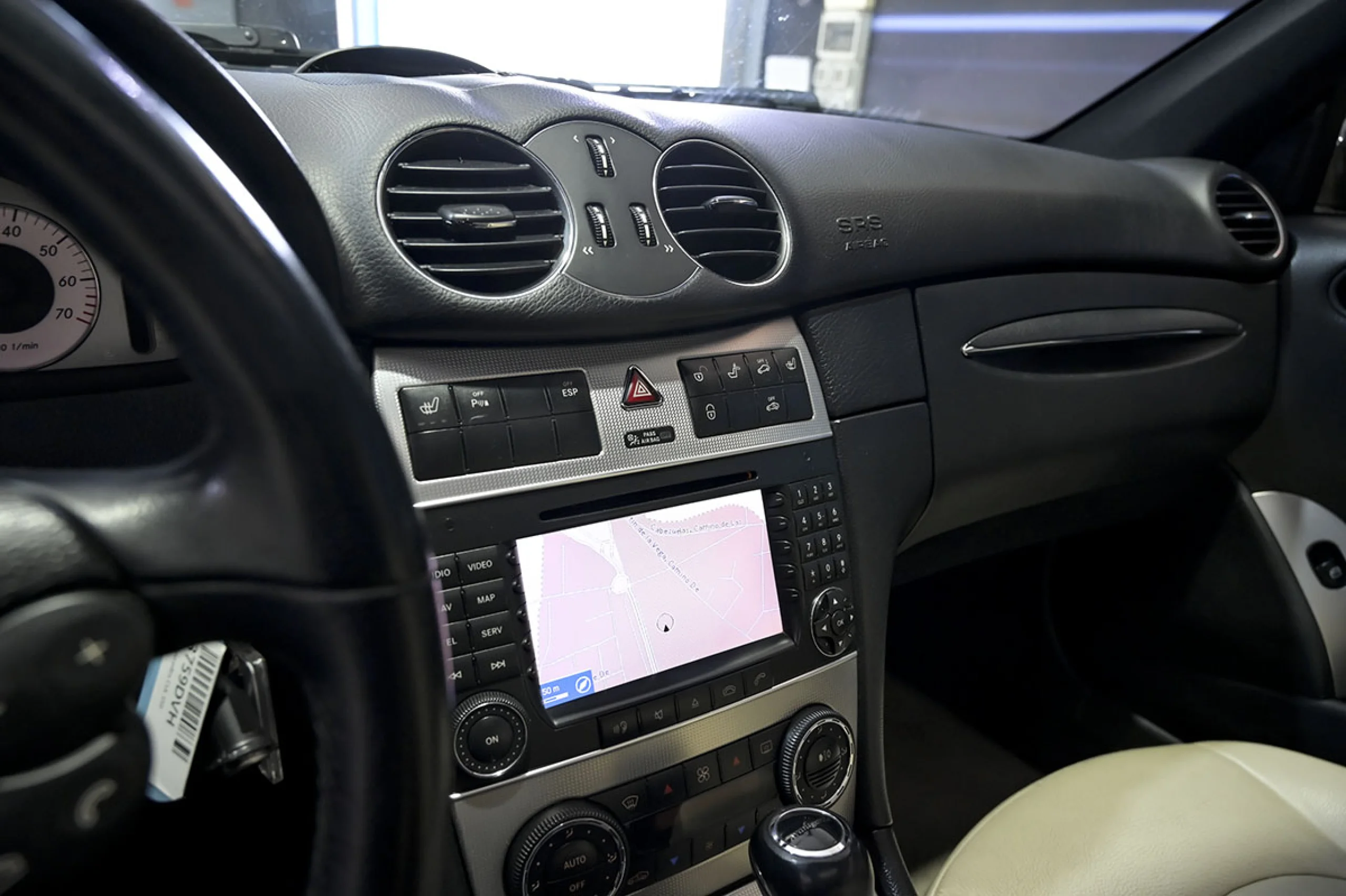 Mercedes-Benz CLK 350 MERCEDES-BENZ Clase CLK CLK 350 Avantgarde Auto - Foto 27