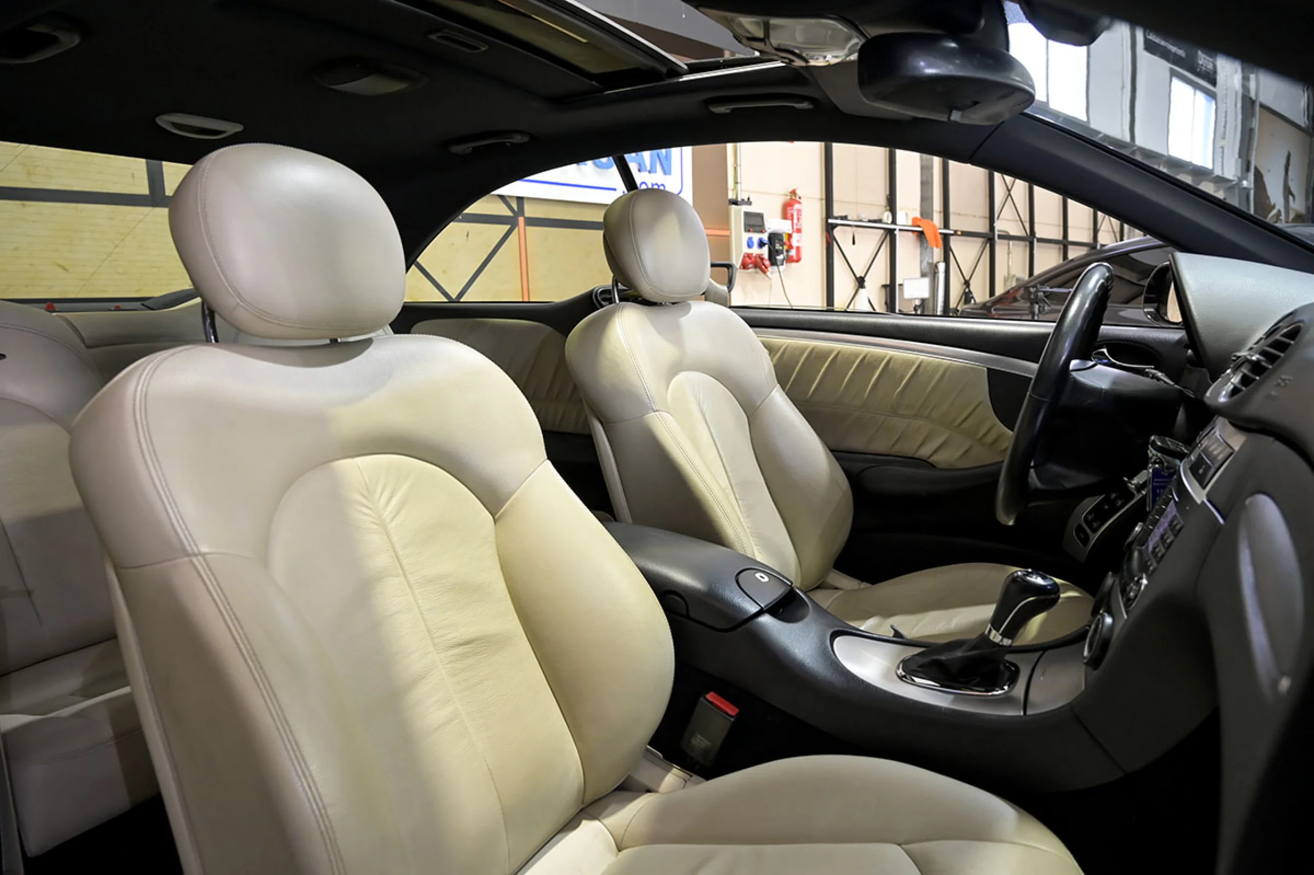 Mercedes-Benz CLK 350 MERCEDES-BENZ Clase CLK CLK 350 Avantgarde Auto - Foto 33