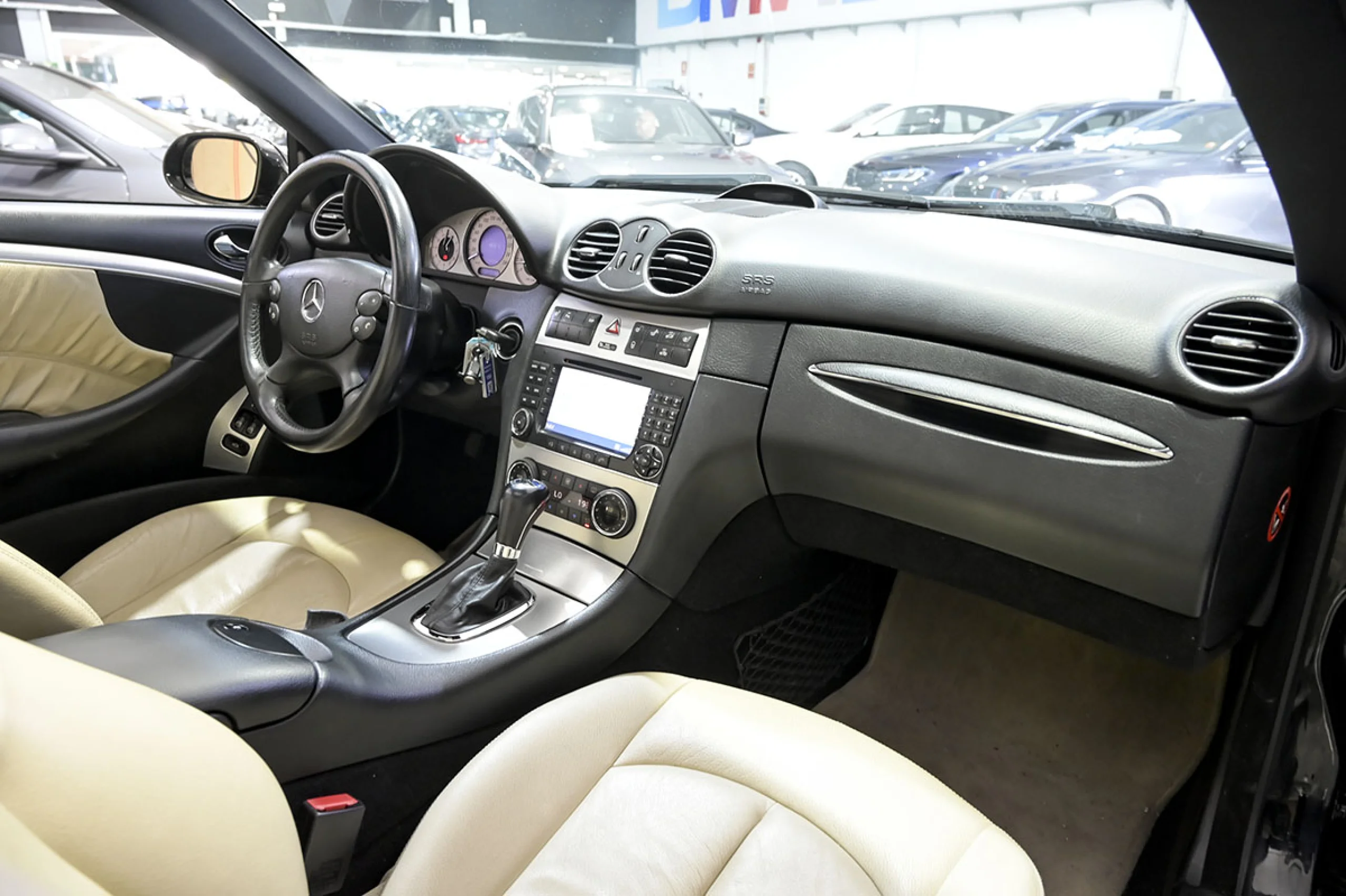 Mercedes-Benz CLK 350 MERCEDES-BENZ Clase CLK CLK 350 Avantgarde Auto - Foto 38