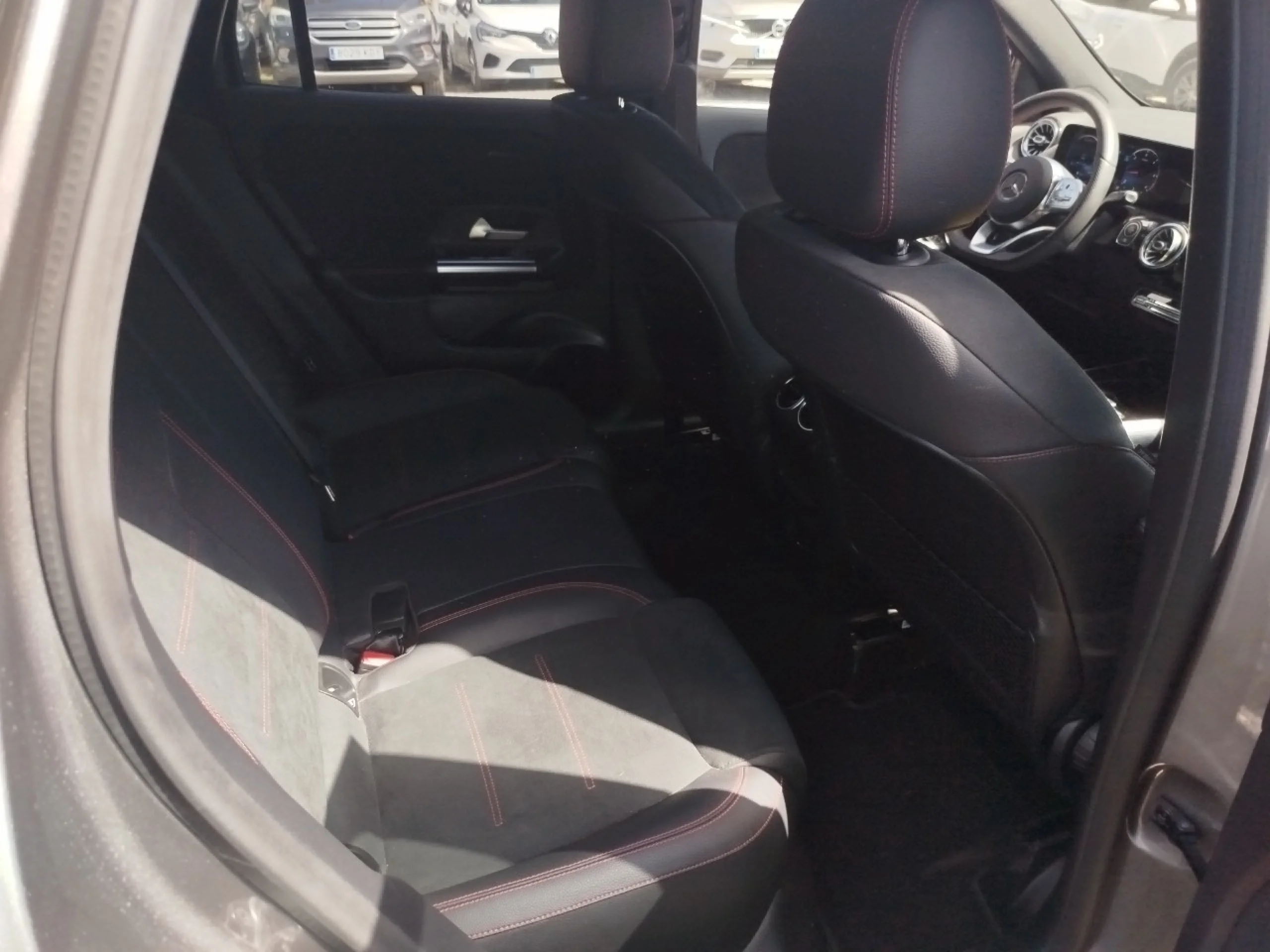 Mercedes-Benz GLA 200 MERCEDES GLA  200 D - Foto 8