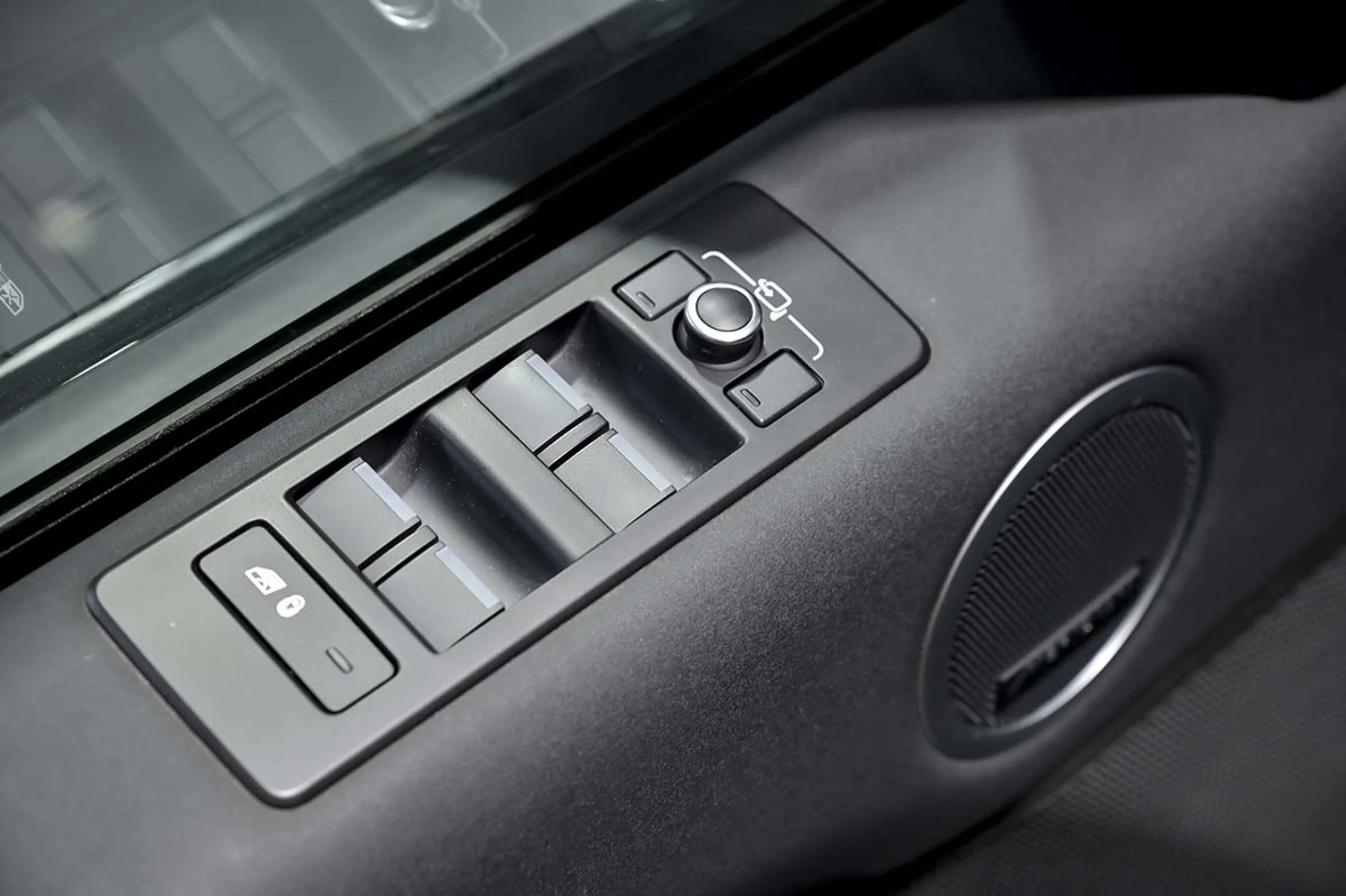 Land Rover Discovery 2.0 I4 TD4 132kW 180CV HSE Auto - Foto 24