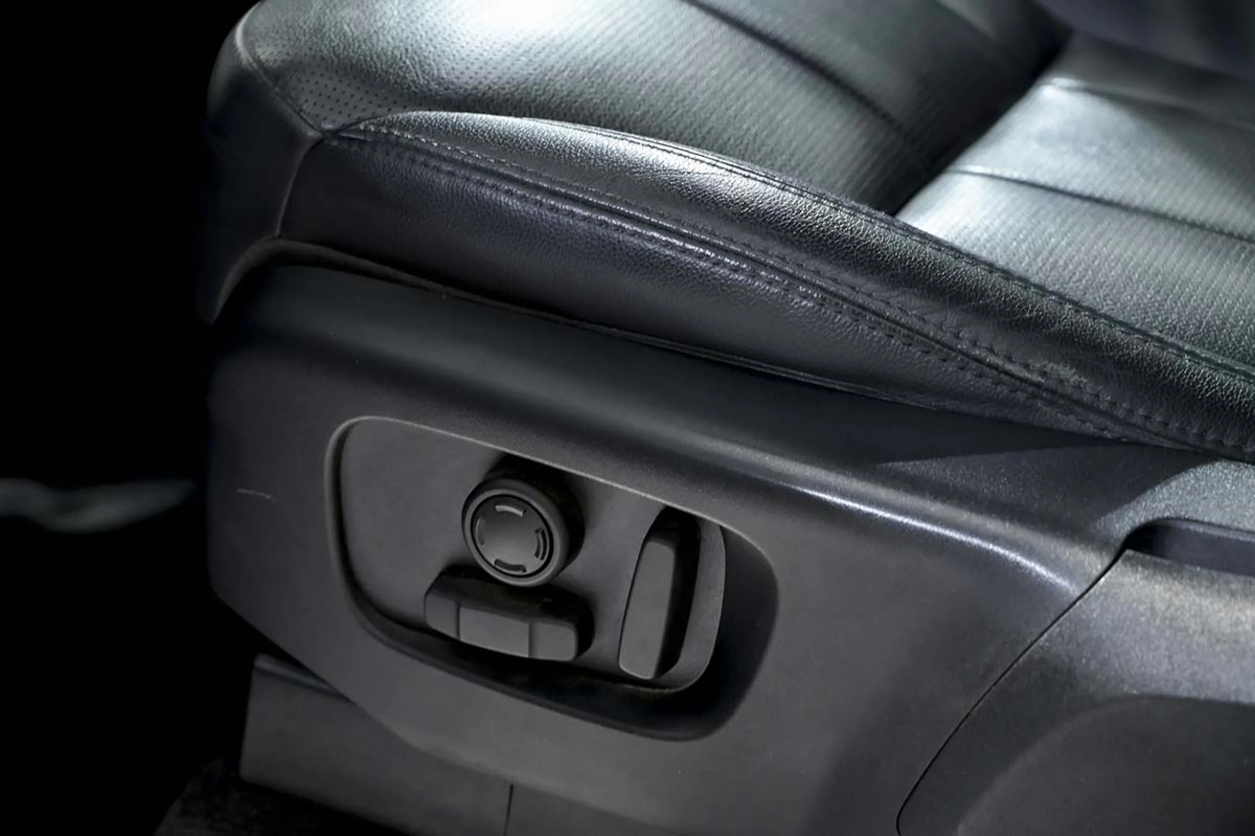 Land Rover Discovery 2.0 I4 TD4 132kW 180CV HSE Auto - Foto 28