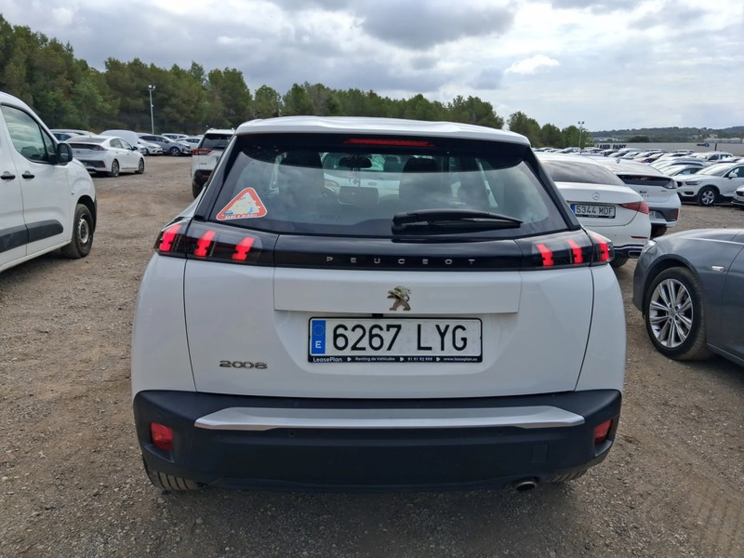 Peugeot 2008 Active Pack BlueHDI 81kW (110CV) - Foto 5