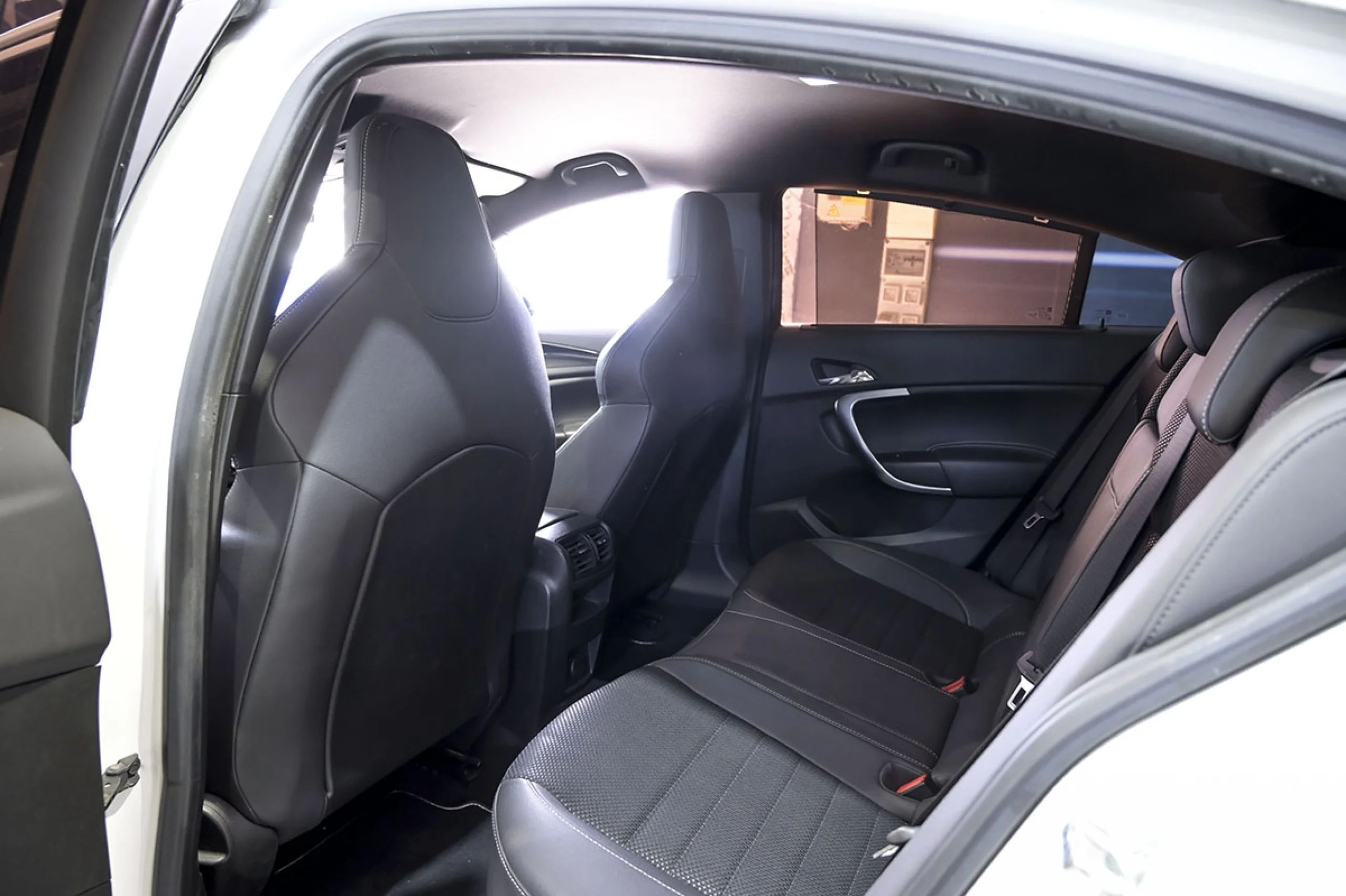 Opel Insignia 2.8 V6 Turbo OPC - Foto 15