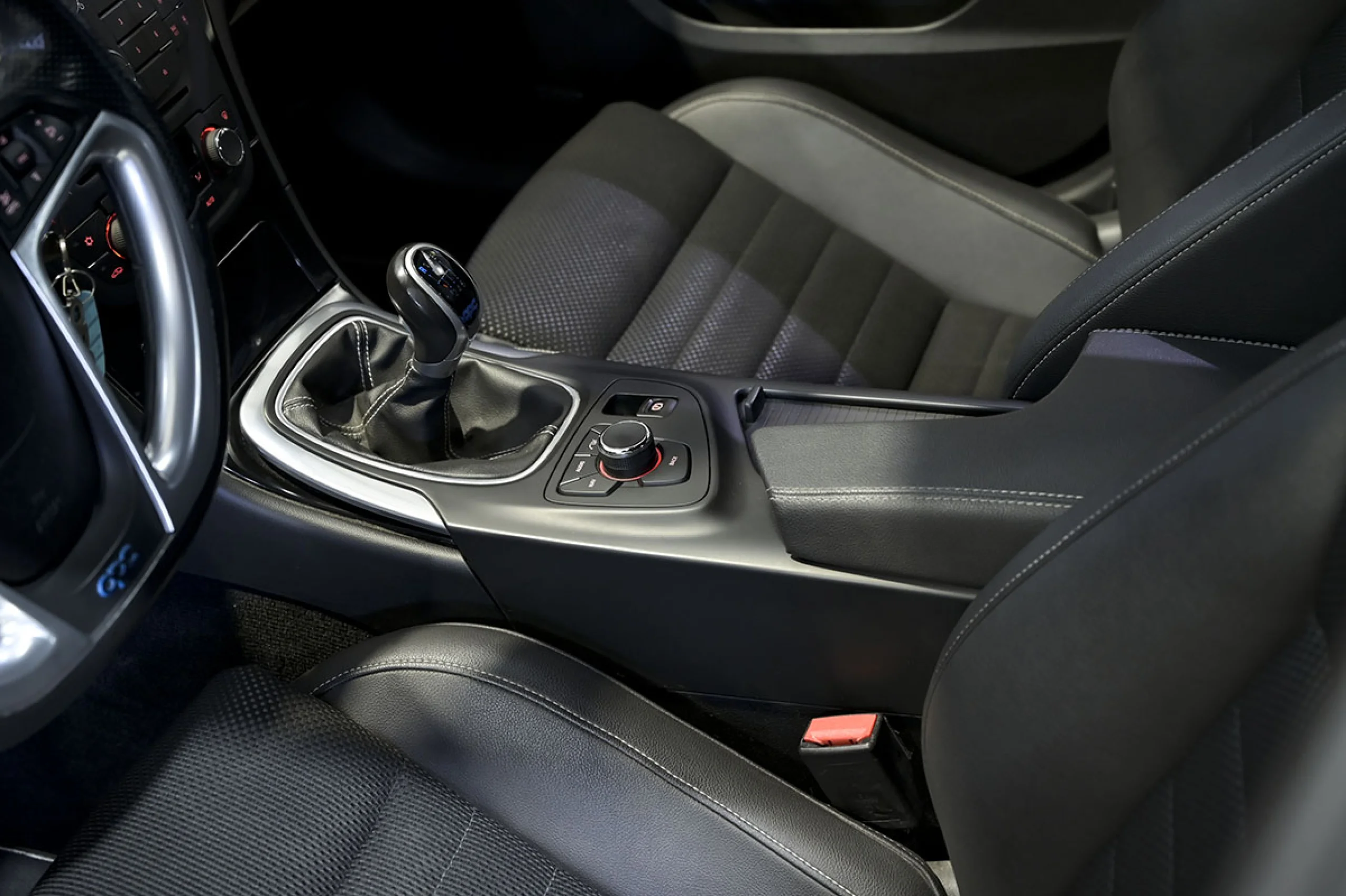 Opel Insignia 2.8 V6 Turbo OPC - Foto 32