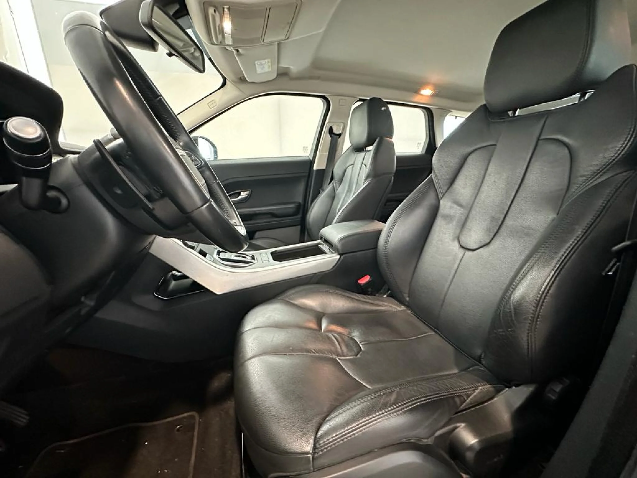 Land Rover Range Rover Evoque 2.2 TD4 SE Dynamic 4WD - Foto 5