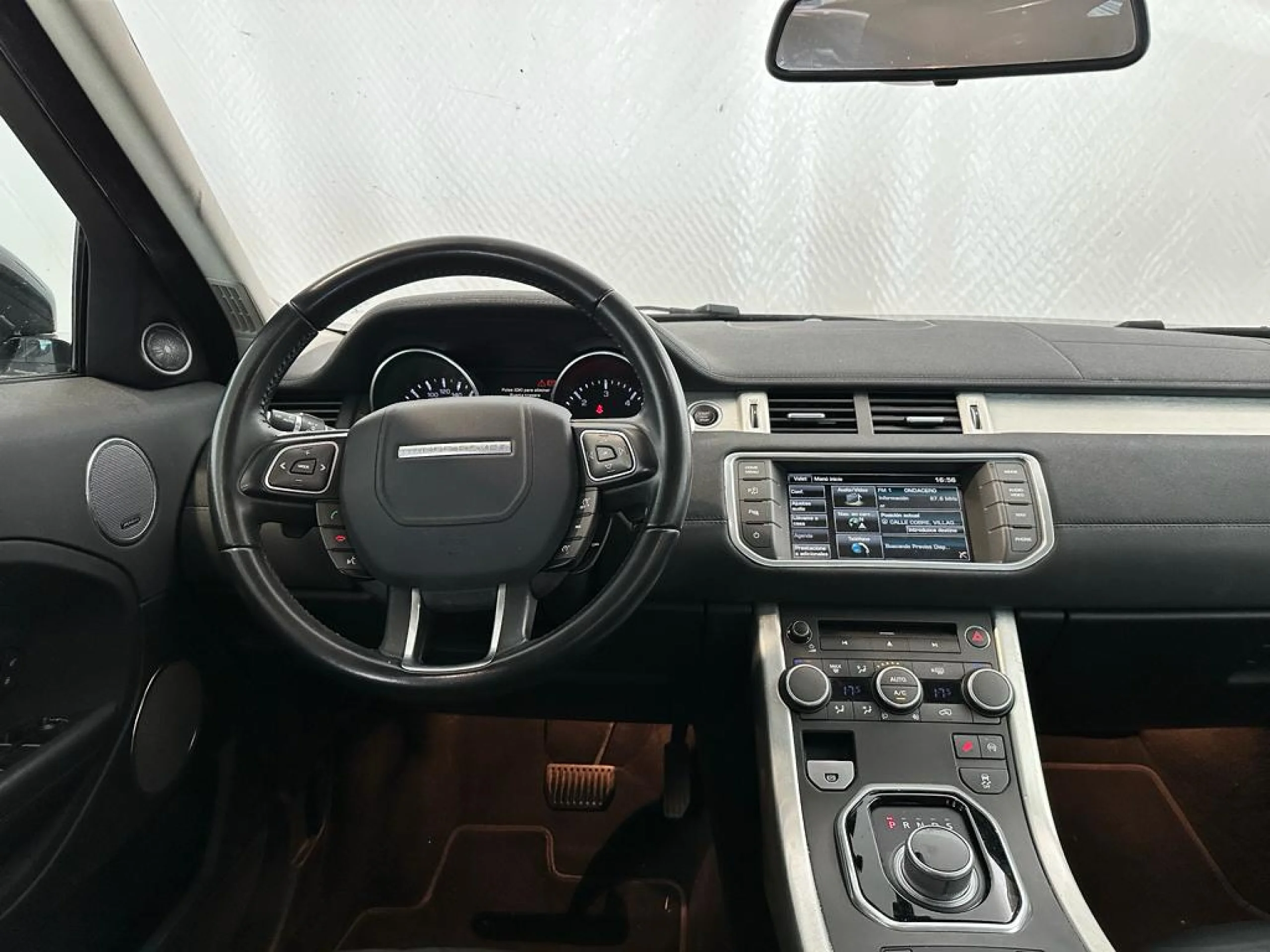 Land Rover Range Rover Evoque 2.2 TD4 SE Dynamic 4WD - Foto 14