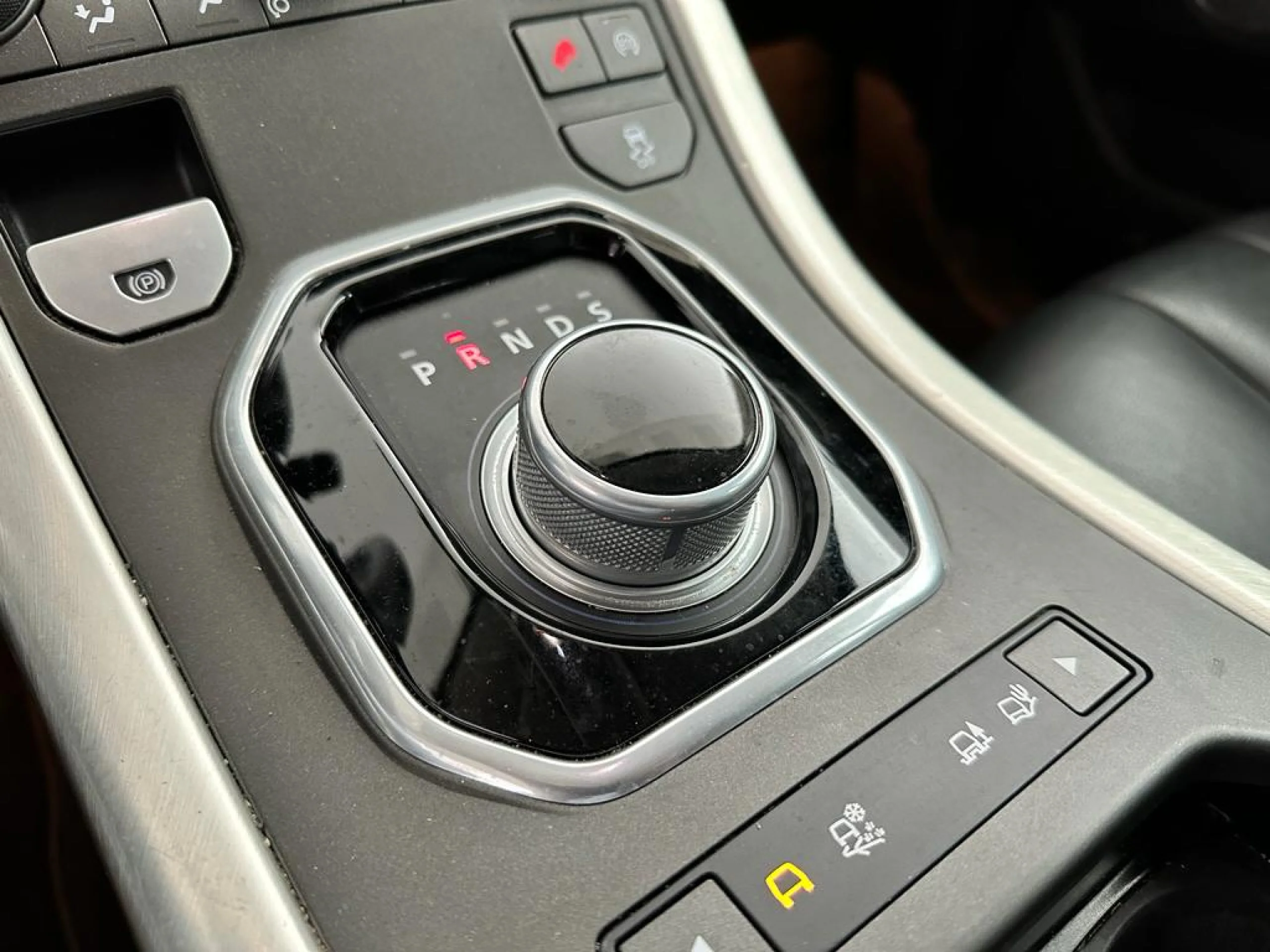 Land Rover Range Rover Evoque 2.2 TD4 SE Dynamic 4WD - Foto 18