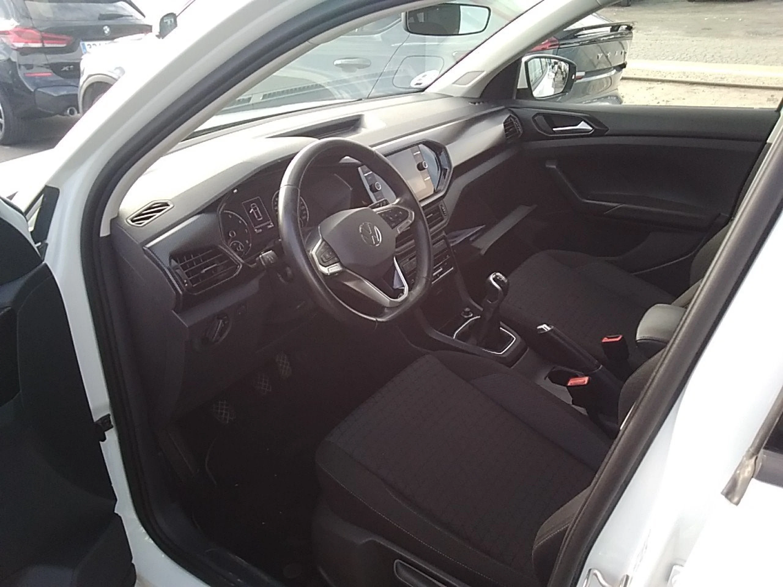 Volkswagen T-CROSS Advance 1.0 TSI 81kW (110CV) - Foto 7