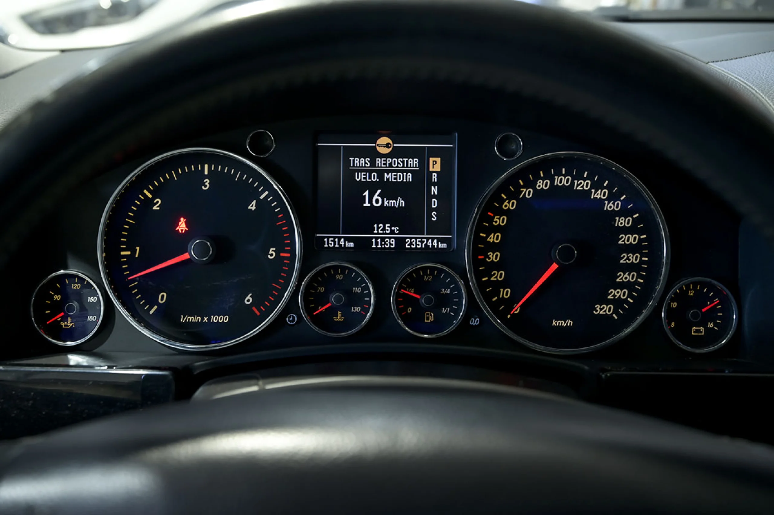 Volkswagen Touareg 5.0 V10 TDI Tiptronic - Foto 7