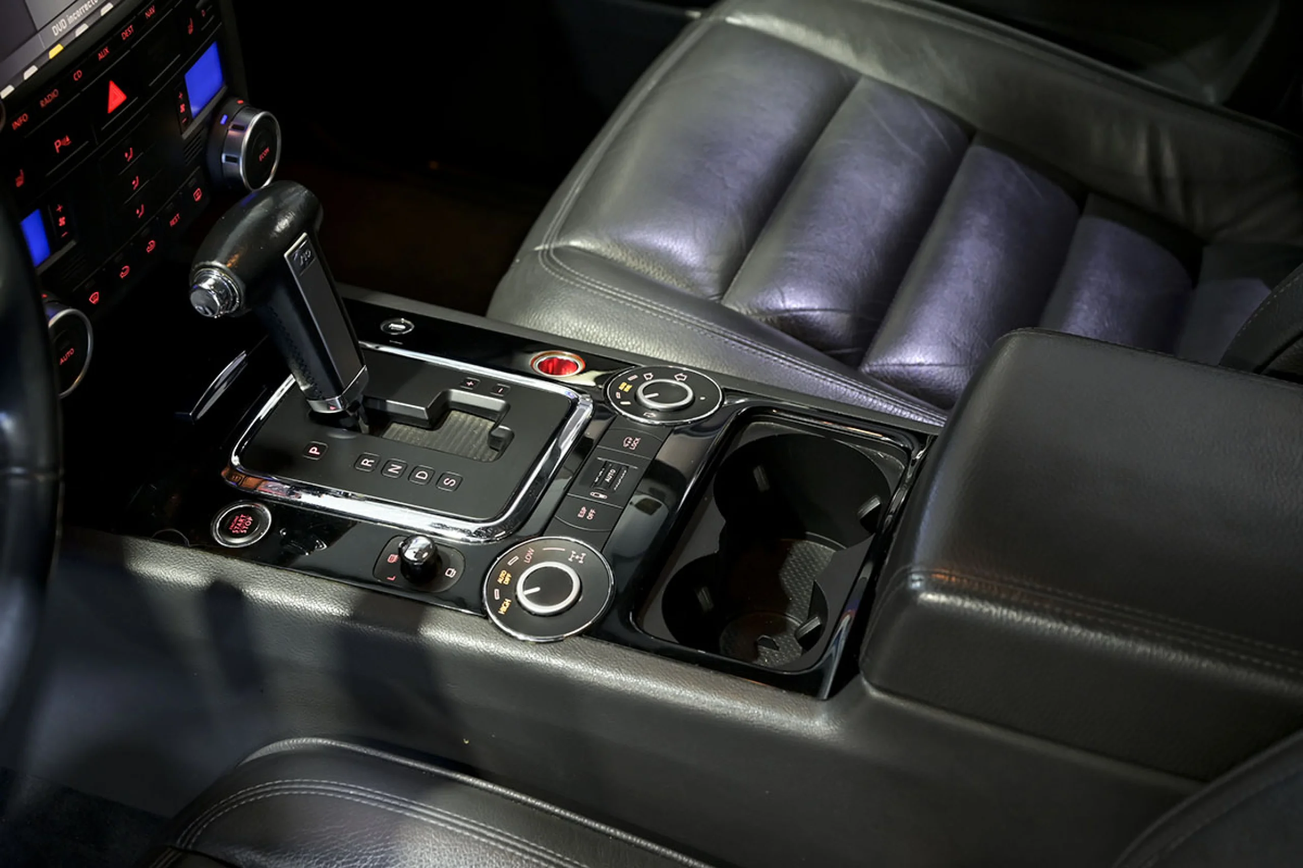 Volkswagen Touareg 5.0 V10 TDI Tiptronic - Foto 31