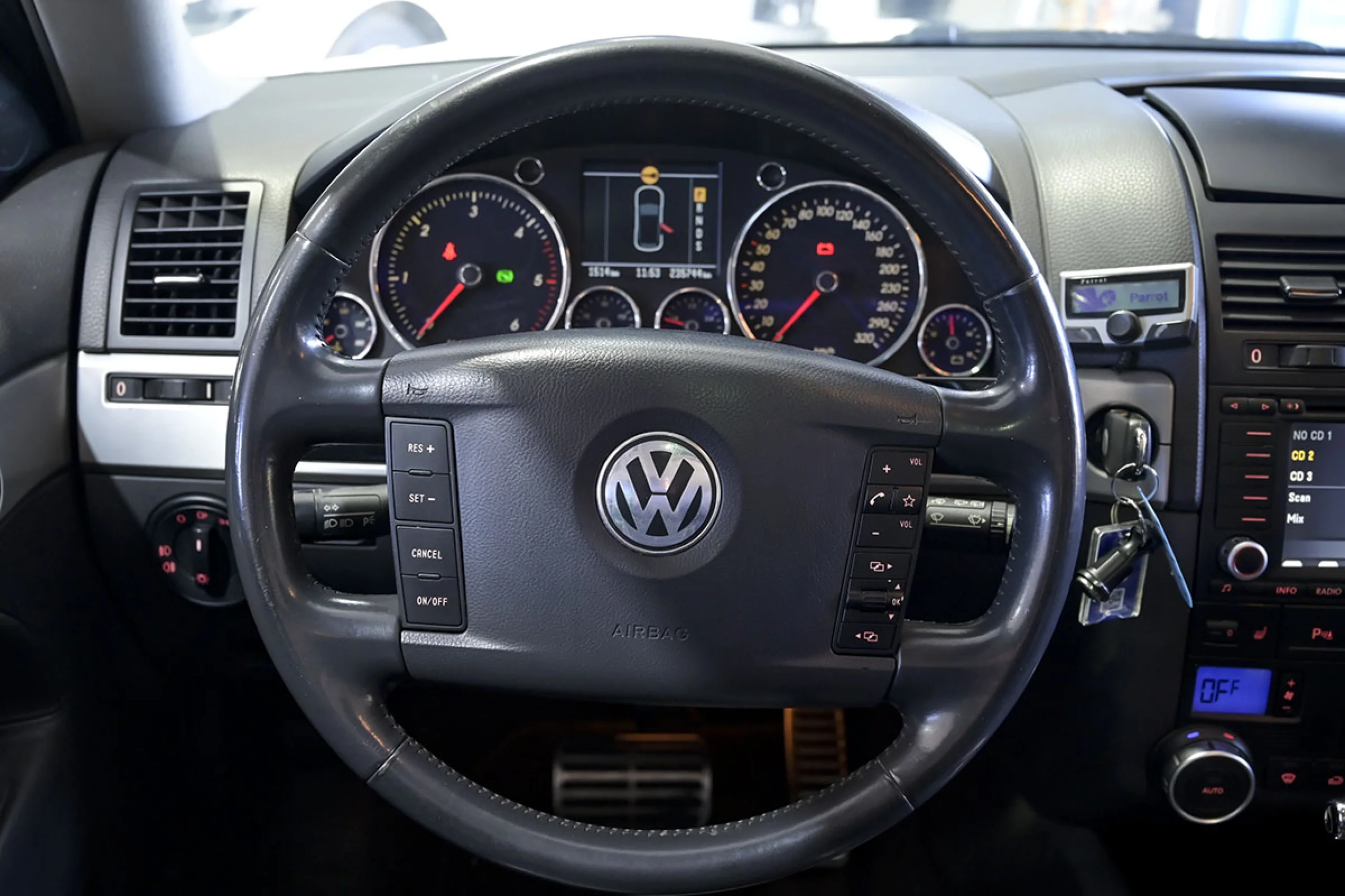 Volkswagen Touareg 5.0 V10 TDI Tiptronic - Foto 26