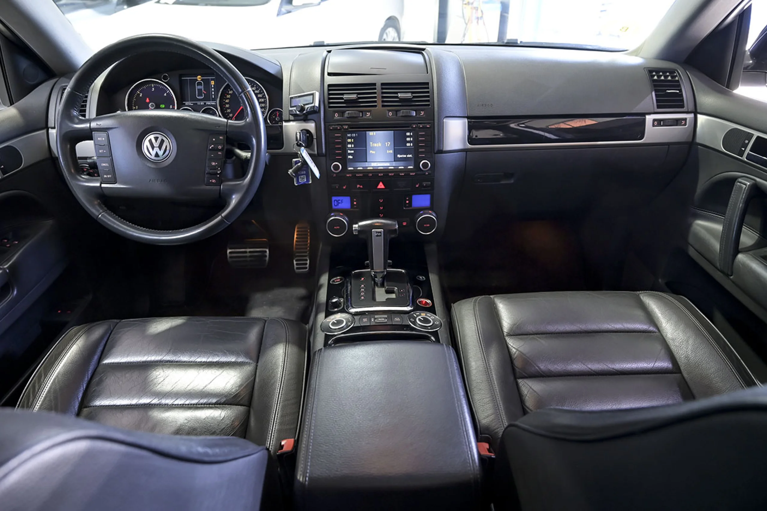 Volkswagen Touareg 5.0 V10 TDI Tiptronic - Foto 8