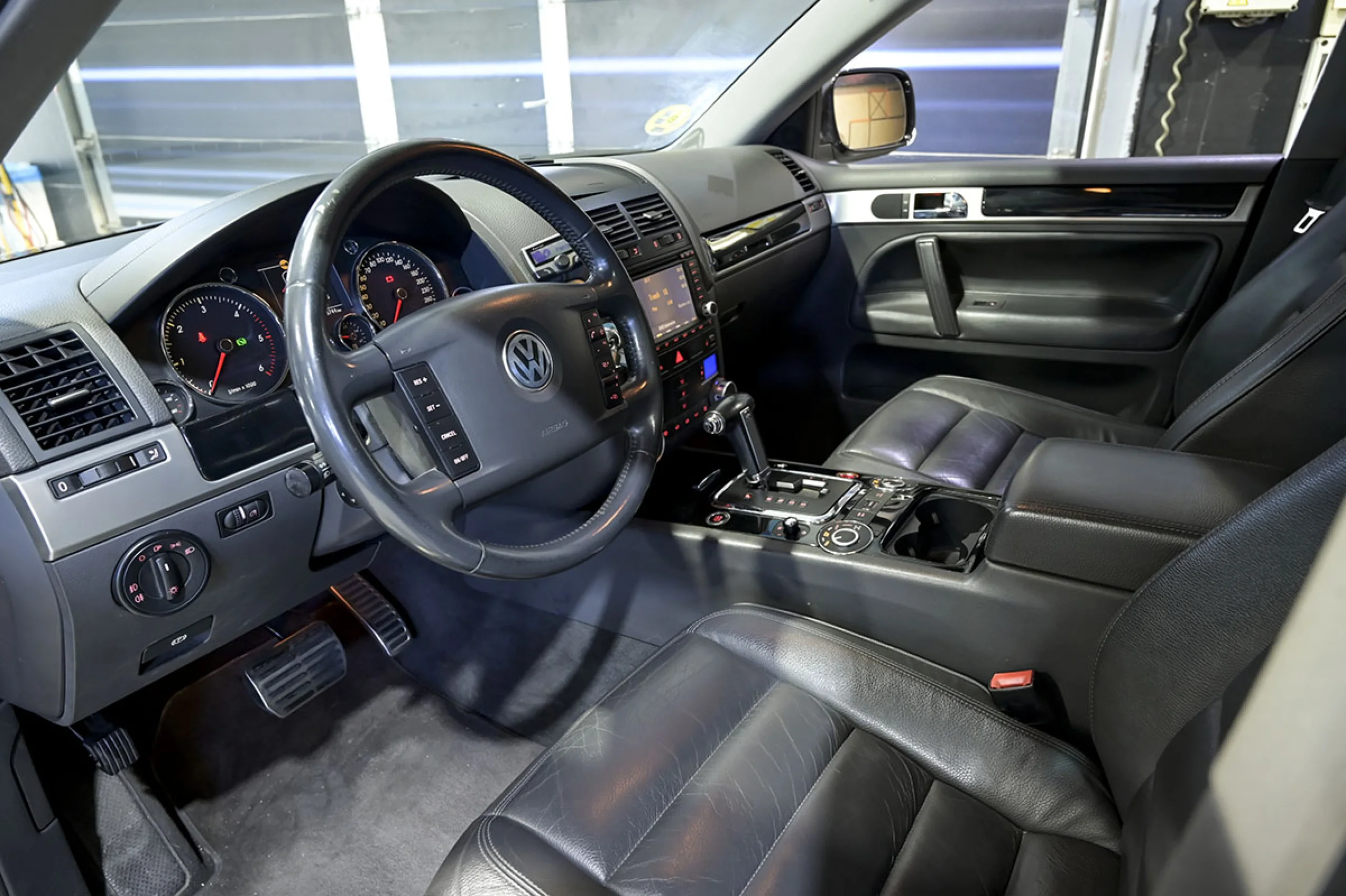 Volkswagen Touareg 5.0 V10 TDI Tiptronic - Foto 6