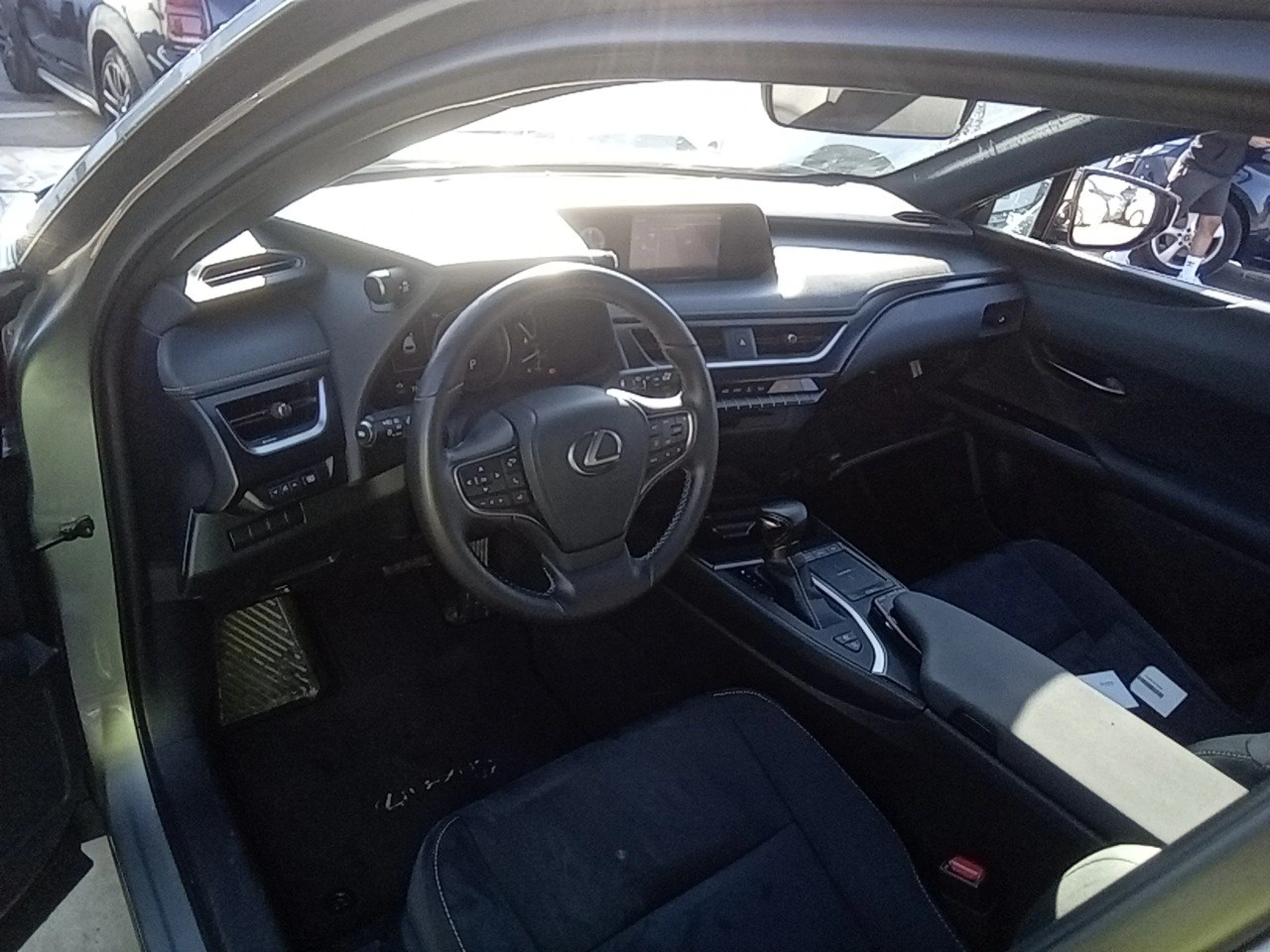 Lexus UX 250h UX 2.0 250h Business - Foto 7