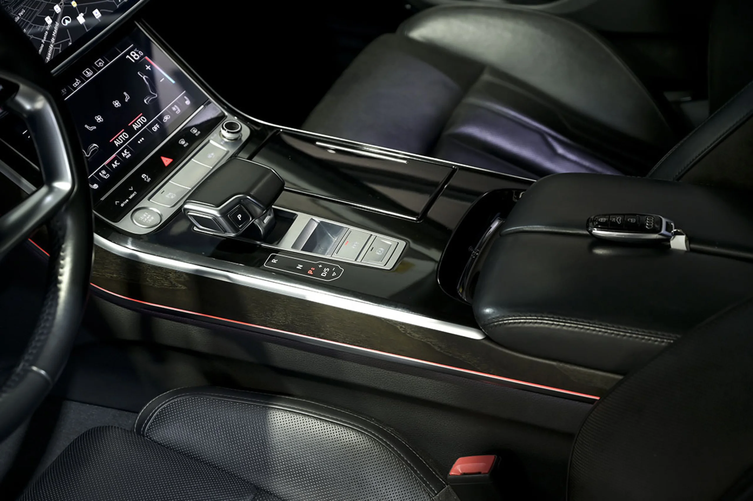 Audi A8 60 TFSIe quattro tiptronic - Foto 35