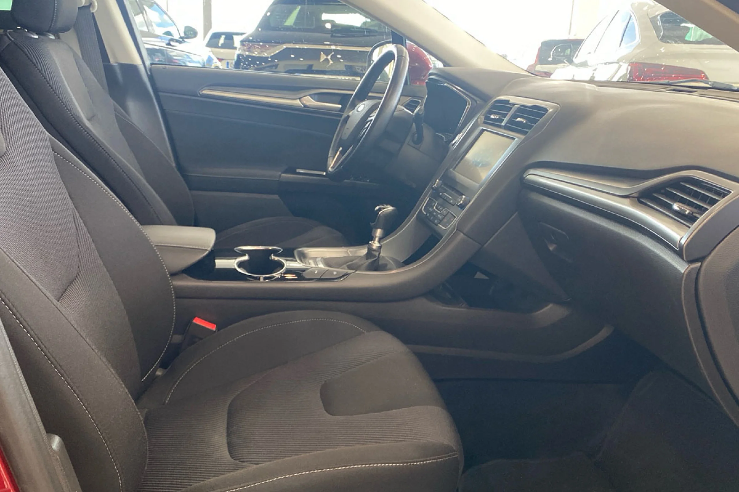 Ford Mondeo 1.5 EcoBoost 160CV Titanium - Foto 8
