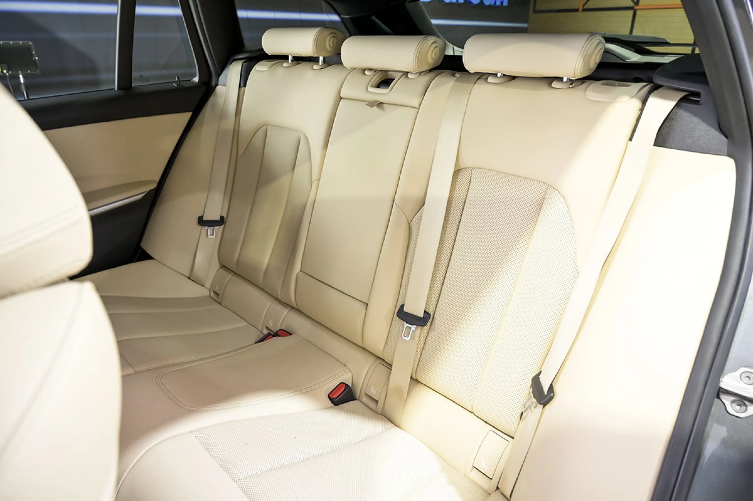 BMW 330 Serie 3 330e xDrive Touring - Foto 17