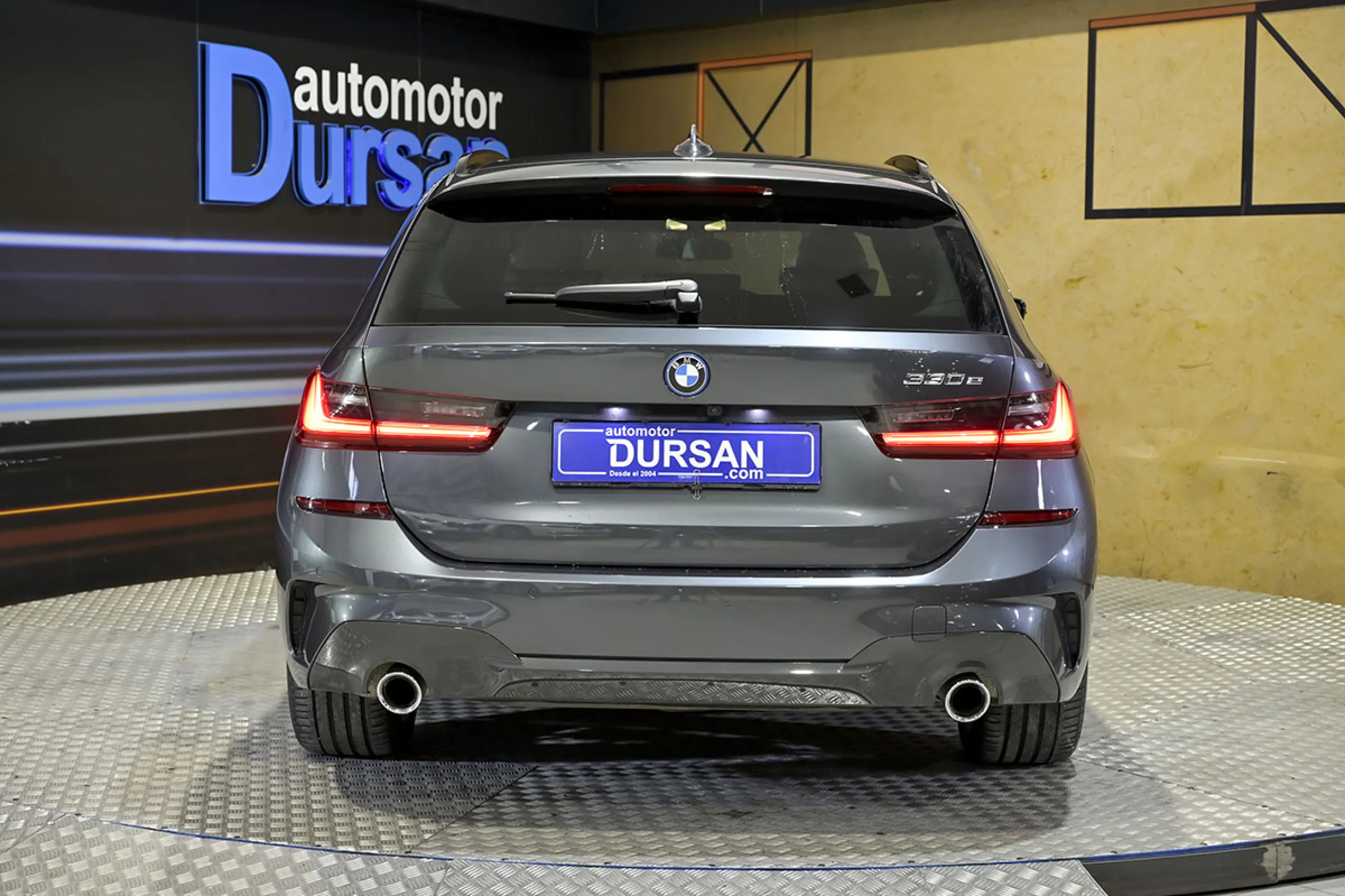 BMW 330 Serie 3 330e xDrive Touring - Foto 11