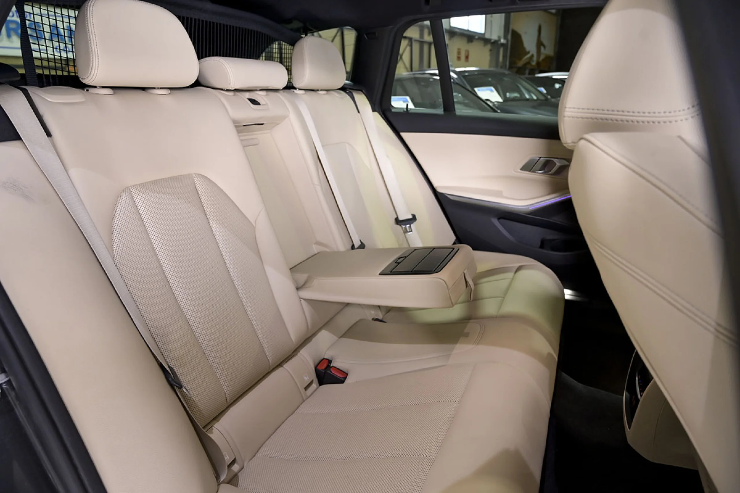 BMW 330 Serie 3 330e xDrive Touring - Foto 18