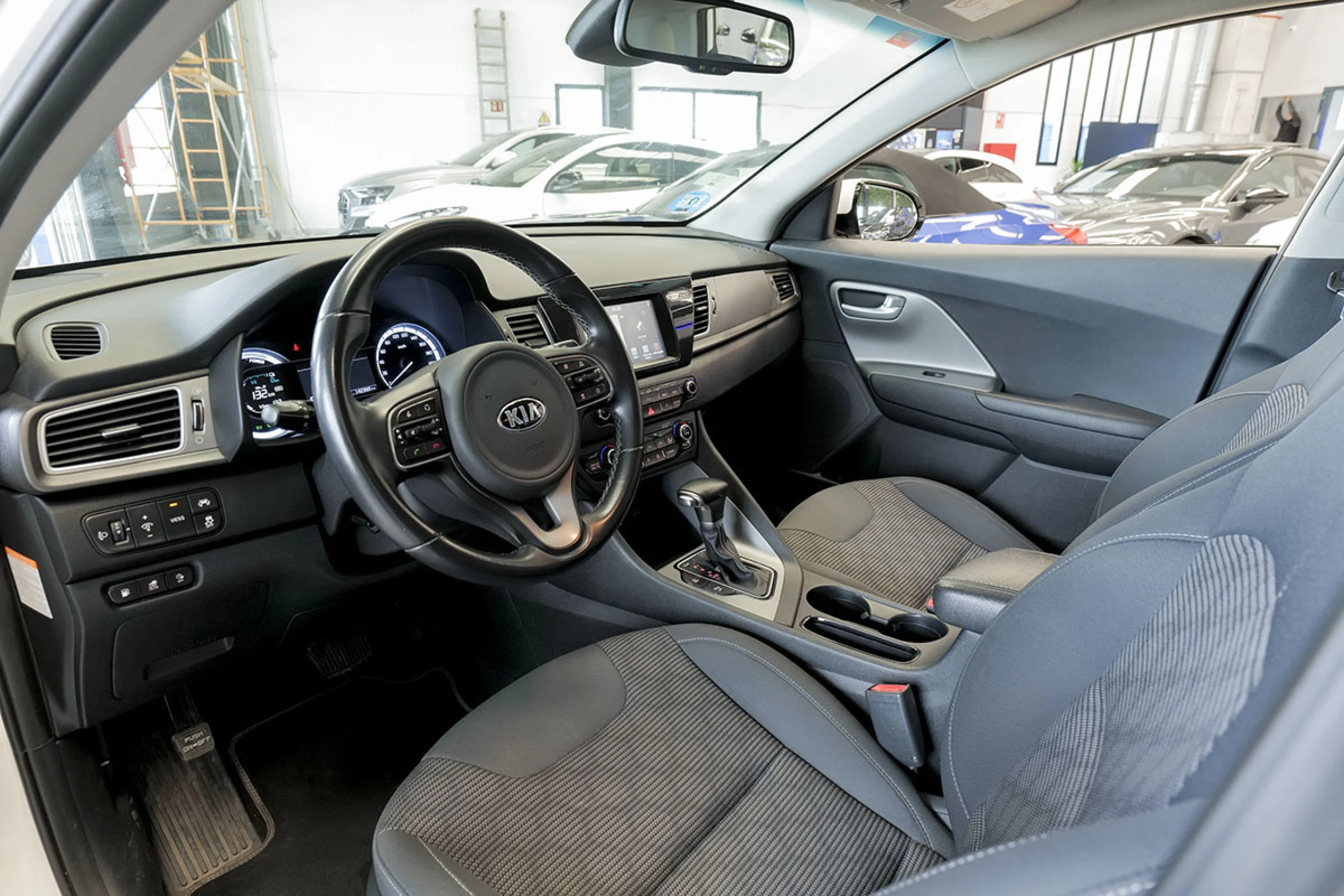 Kia Niro 1.6 GDi PHEV 104kW 141CV Drive - Foto 4