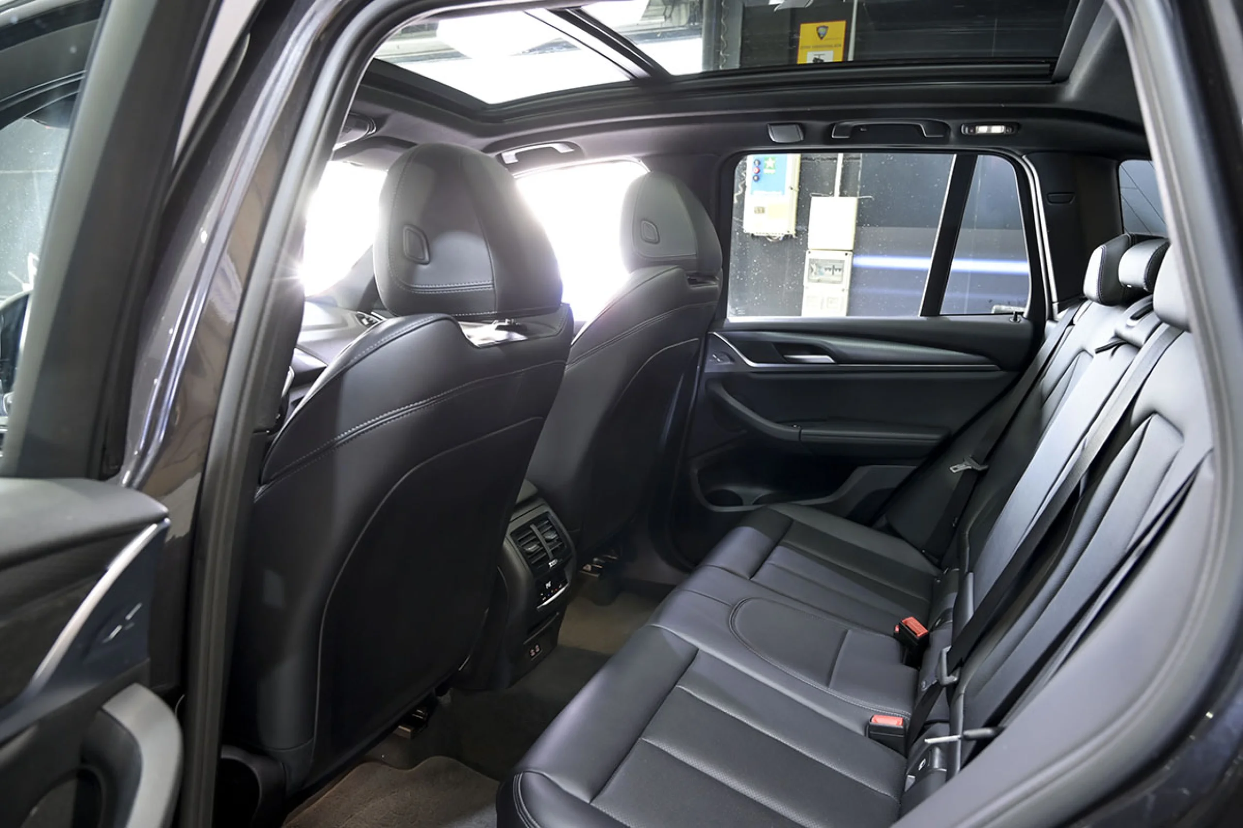 BMW X3 xDrive30e - Foto 16