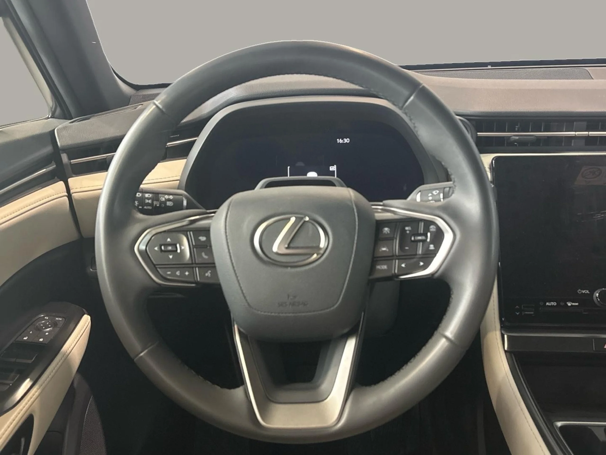 Lexus LBX 1.5 136cv HEV Elegant - Foto 10