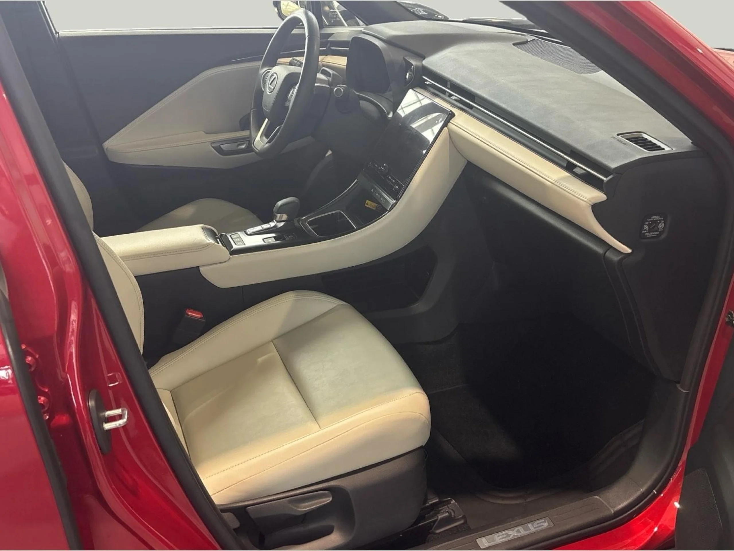 Lexus LBX 1.5 136cv HEV Elegant - Foto 8