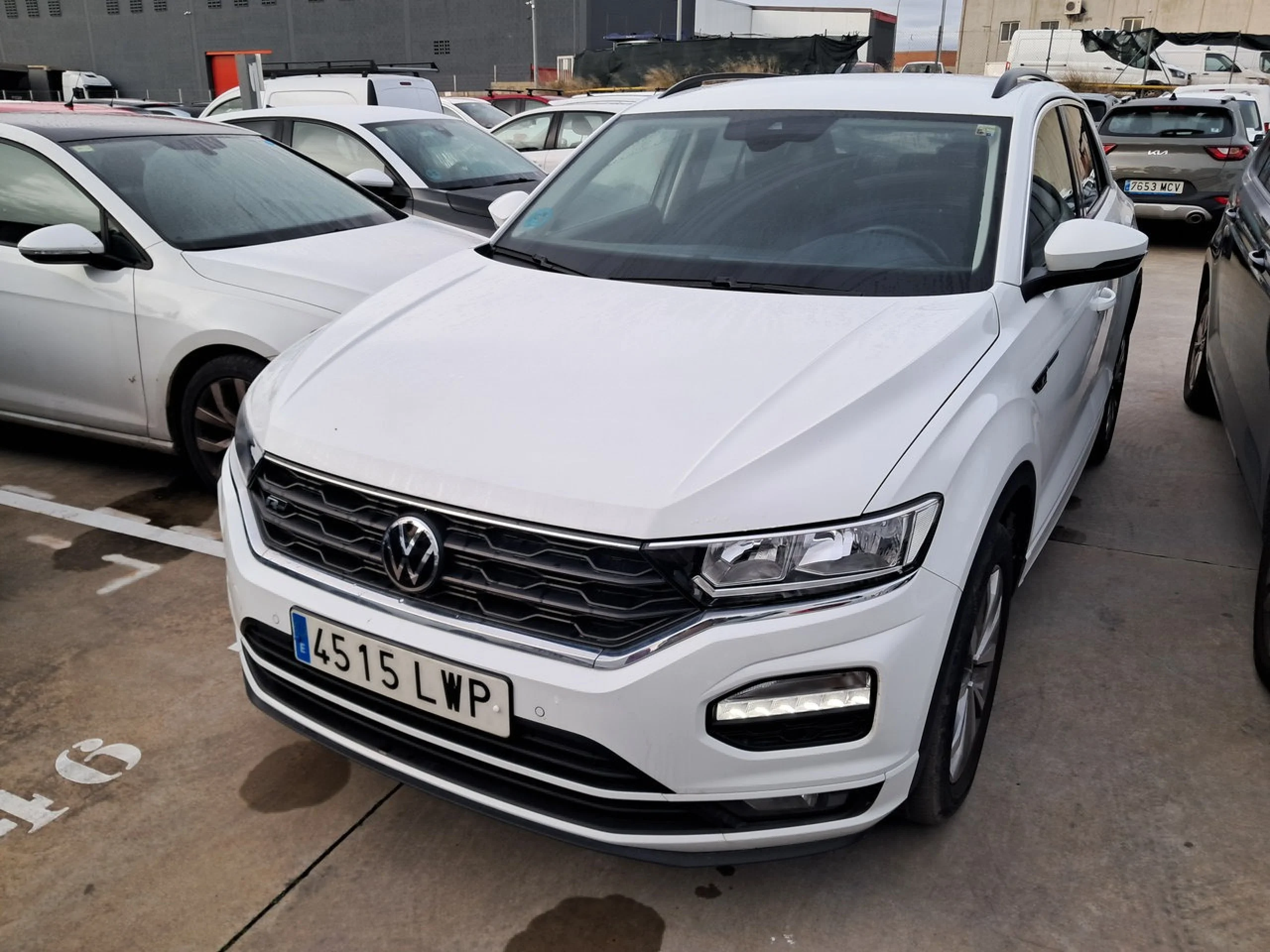 Volkswagen T-Roc (O) Advance R-Line 1.0 TSI 81kW (110CV) - Foto 1