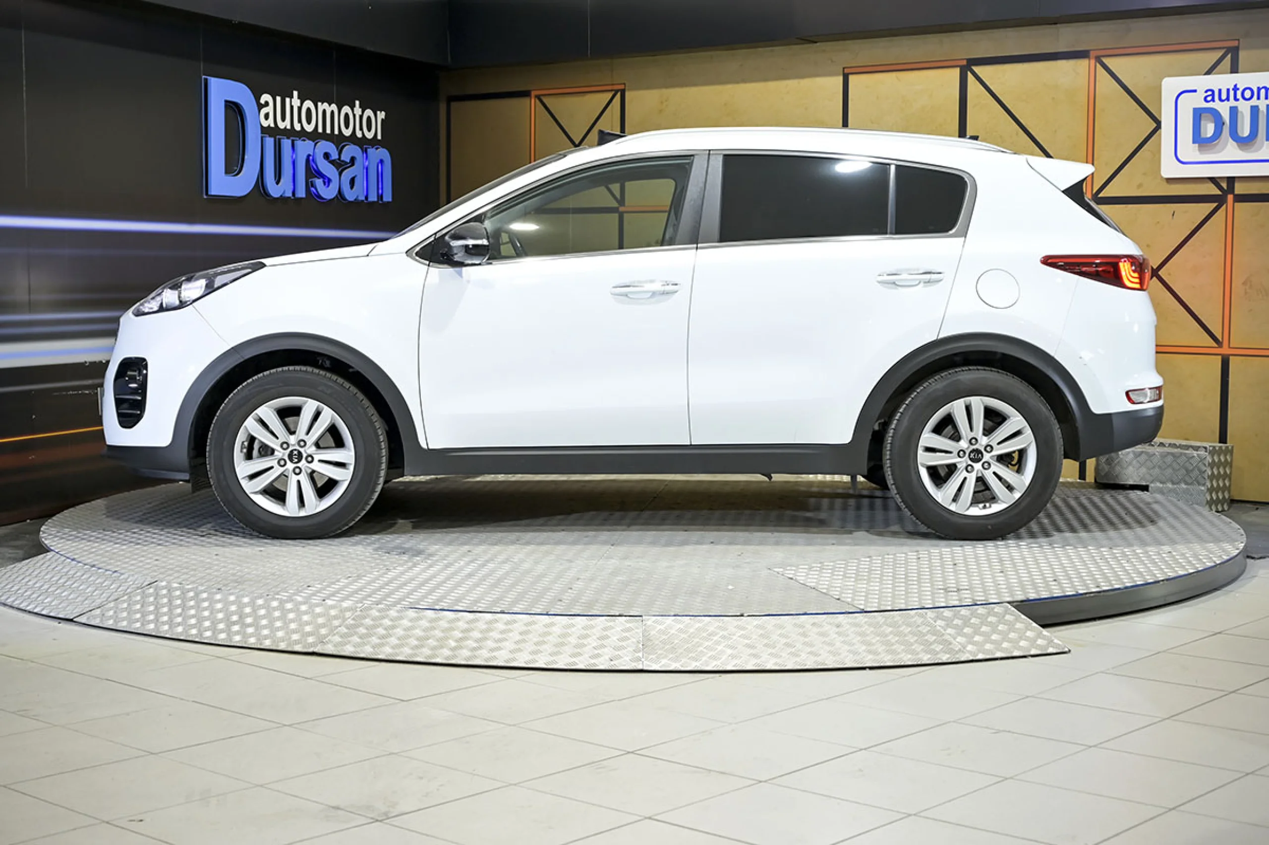 Kia Sportage 1.7 CRDI VGT 115CV Drive 4x2 - Foto 19