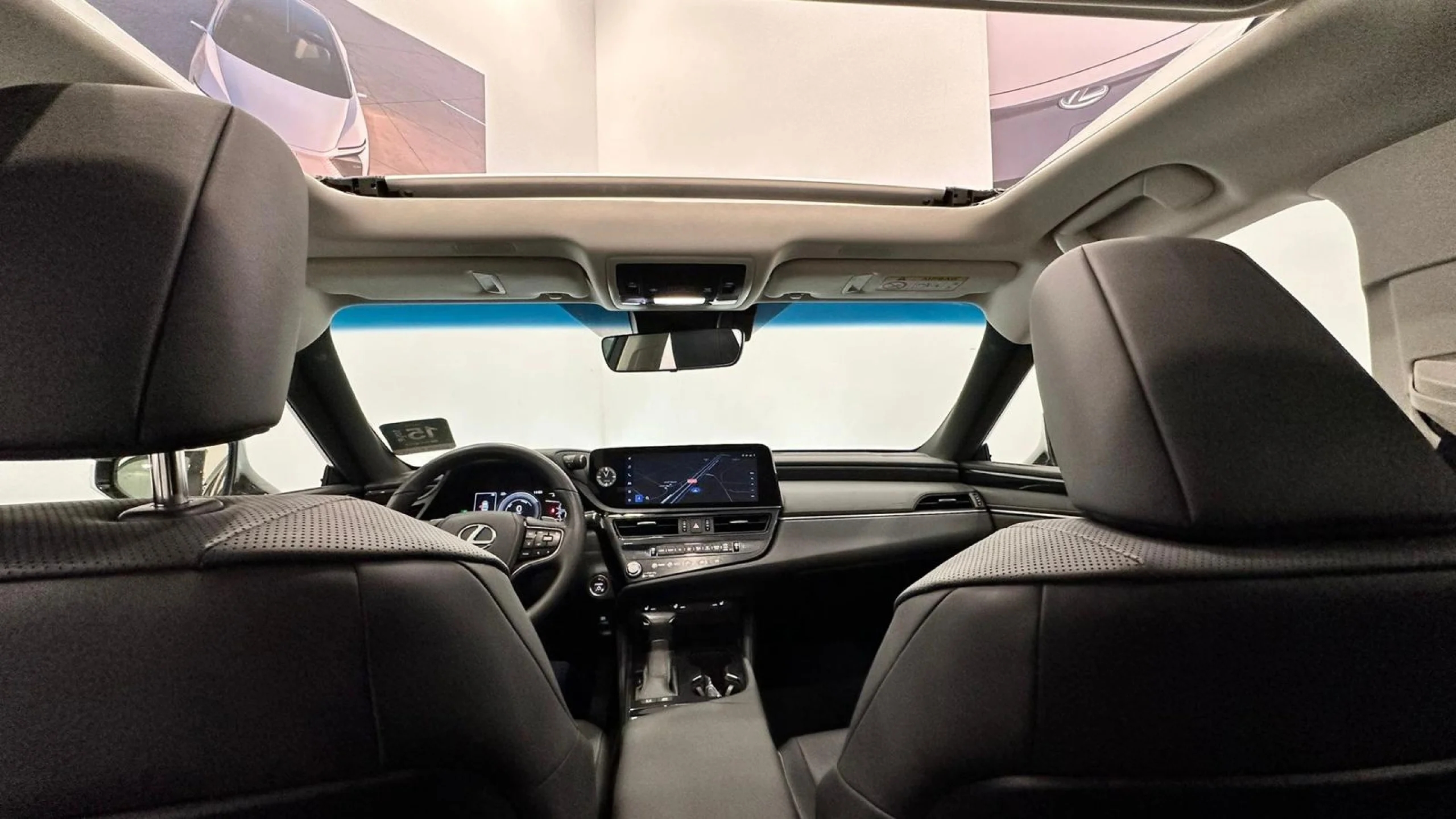 Lexus ES 300h PREMIUM - Foto 19