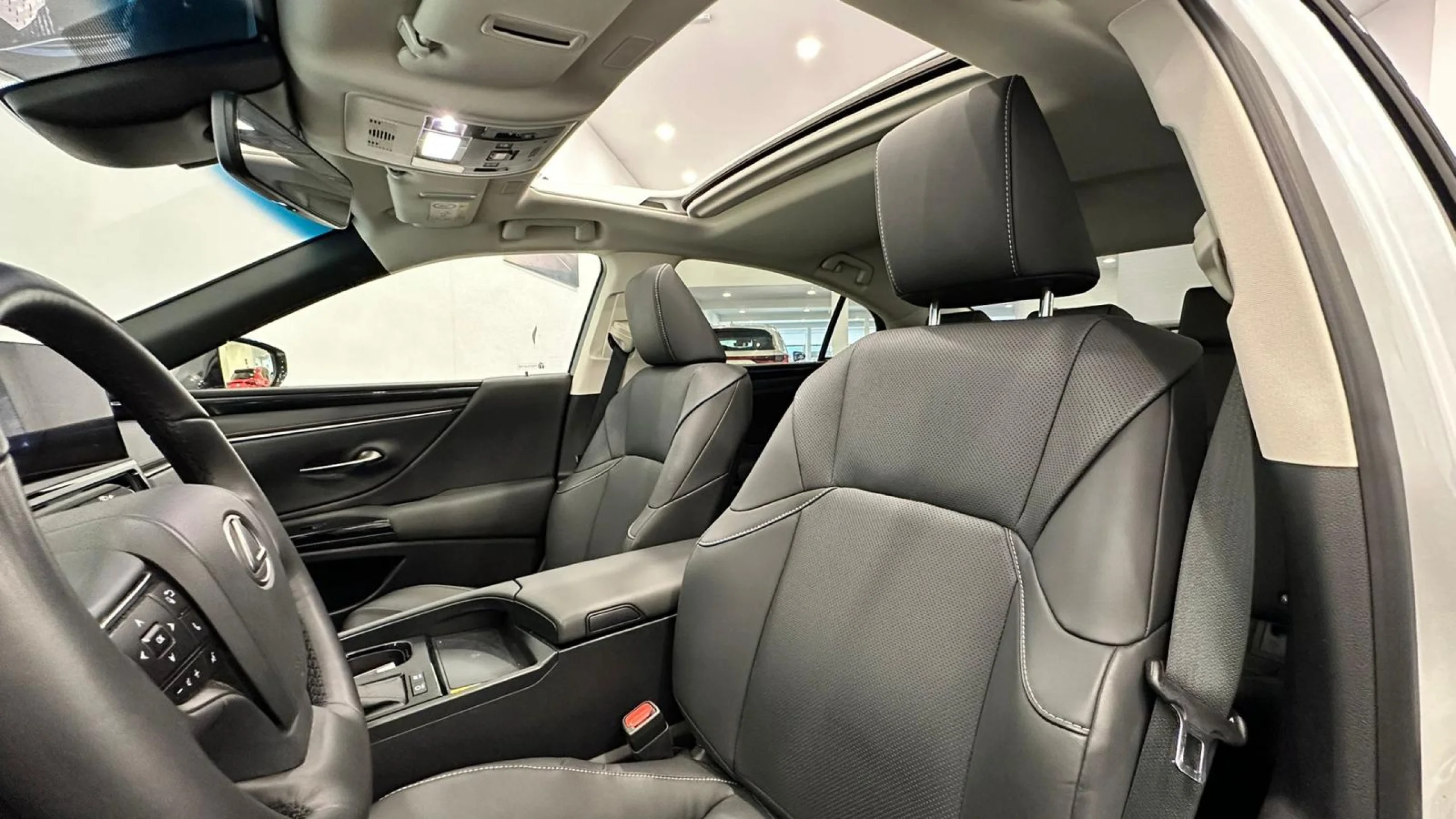 Lexus ES 300h PREMIUM - Foto 17