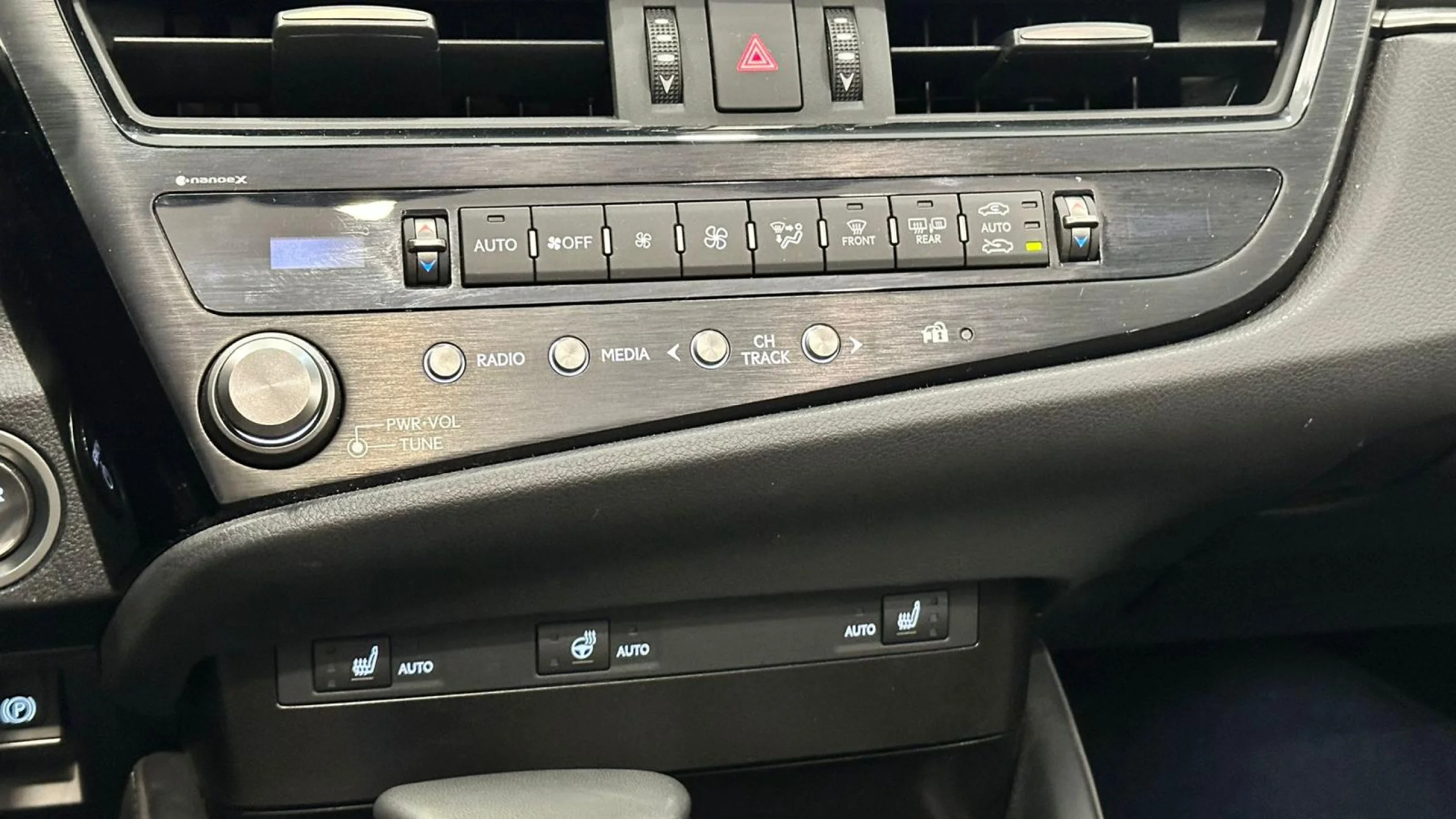 Lexus ES 300h PREMIUM - Foto 12