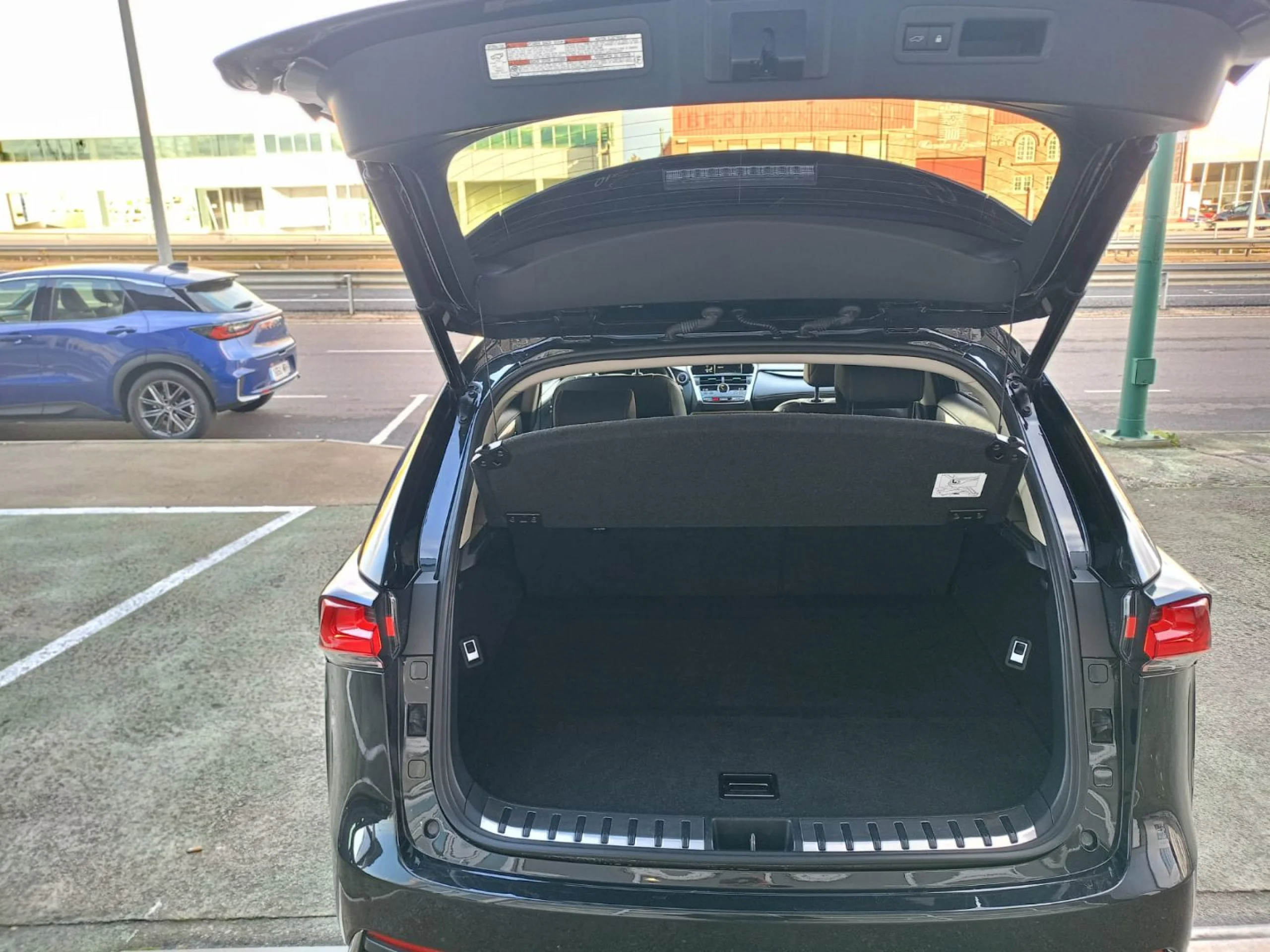 Lexus NX 300h NX 2.5 300h Premium 2WD - Foto 11