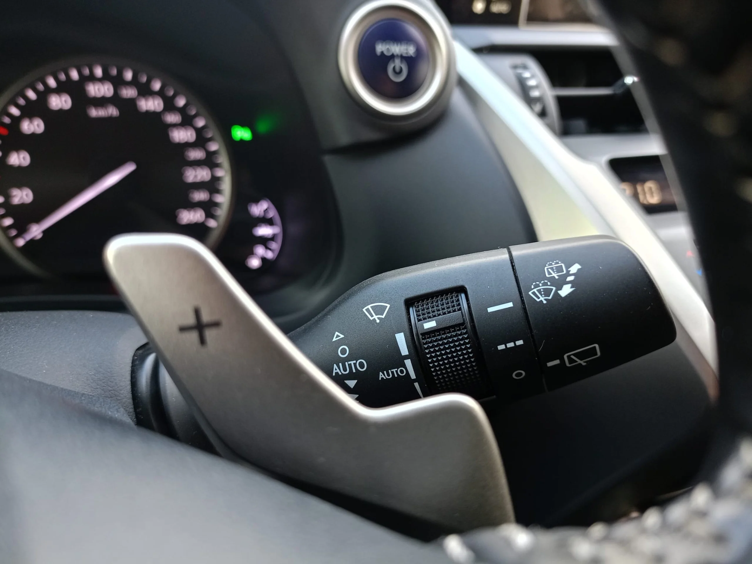 Lexus NX 300h NX 2.5 300h Premium 2WD - Foto 18