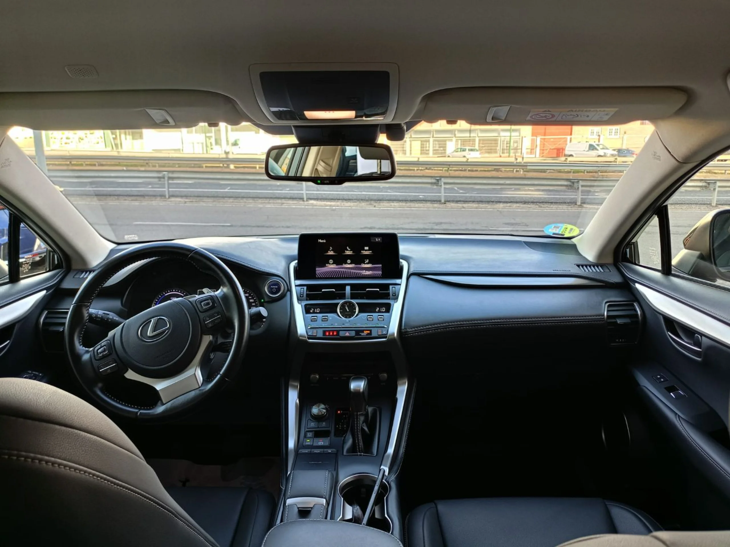 Lexus NX 300h NX 2.5 300h Premium 2WD - Foto 34