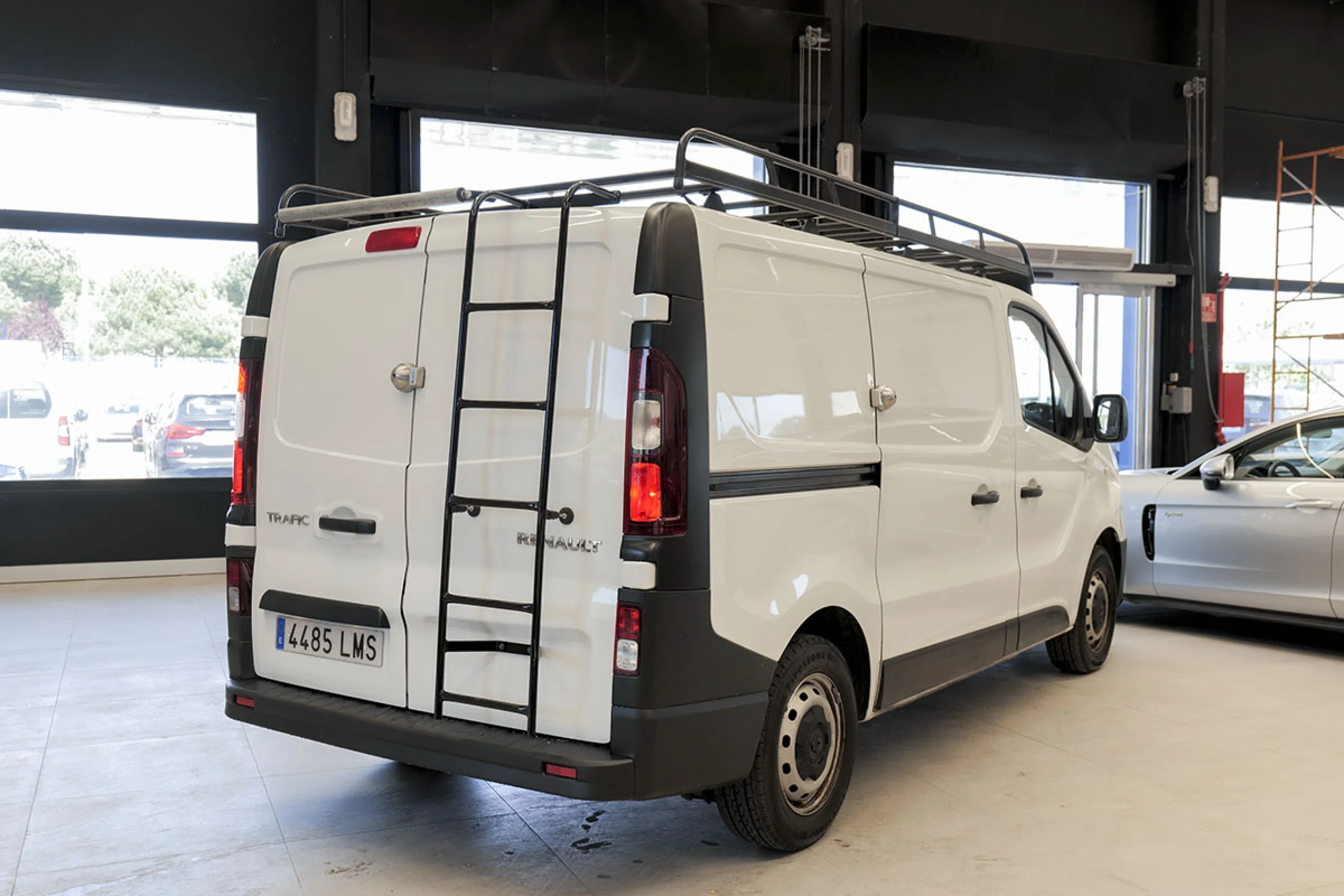 Renault Trafic Furgon 29 L2H1 Energy BluedCi 88 kW - Foto 3