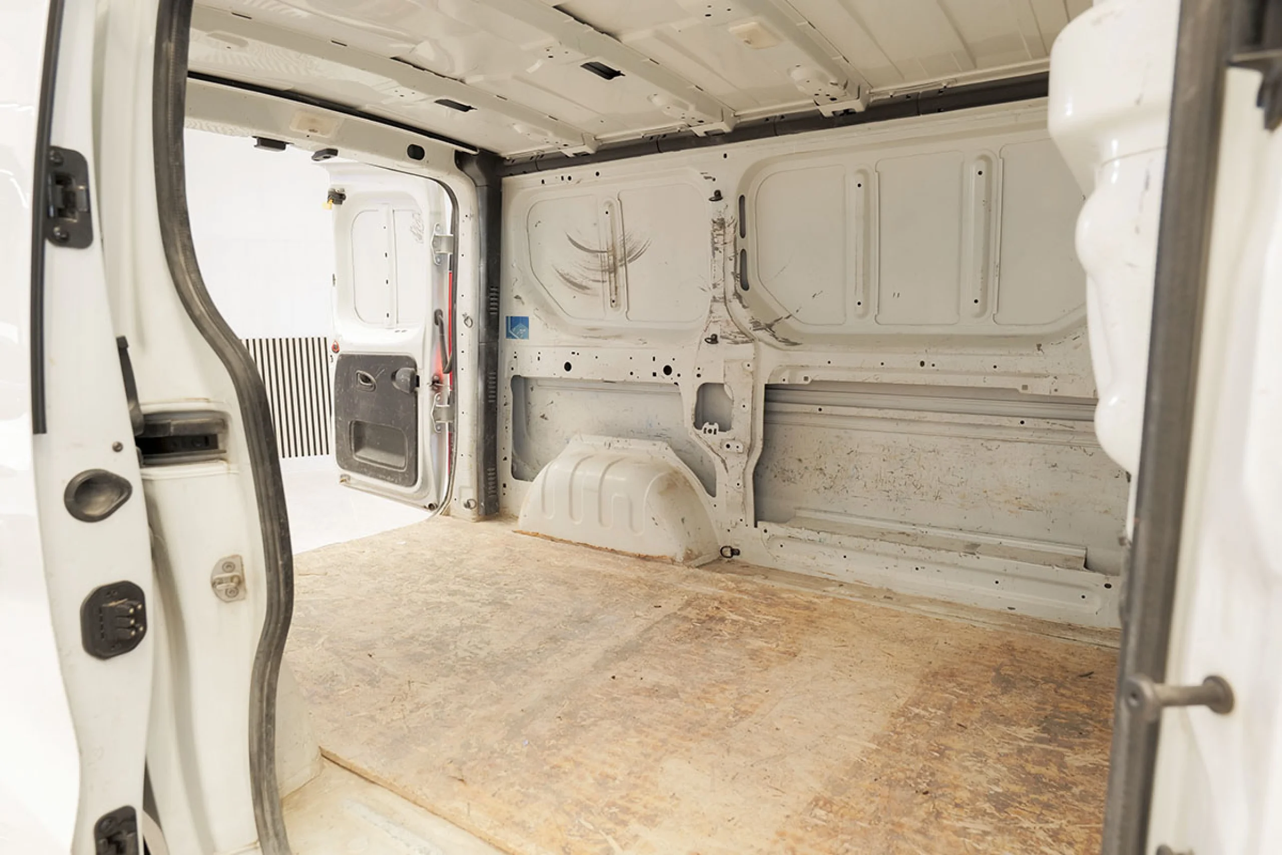 Renault Trafic Furgon 29 L2H1 Energy BluedCi 88 kW - Foto 10